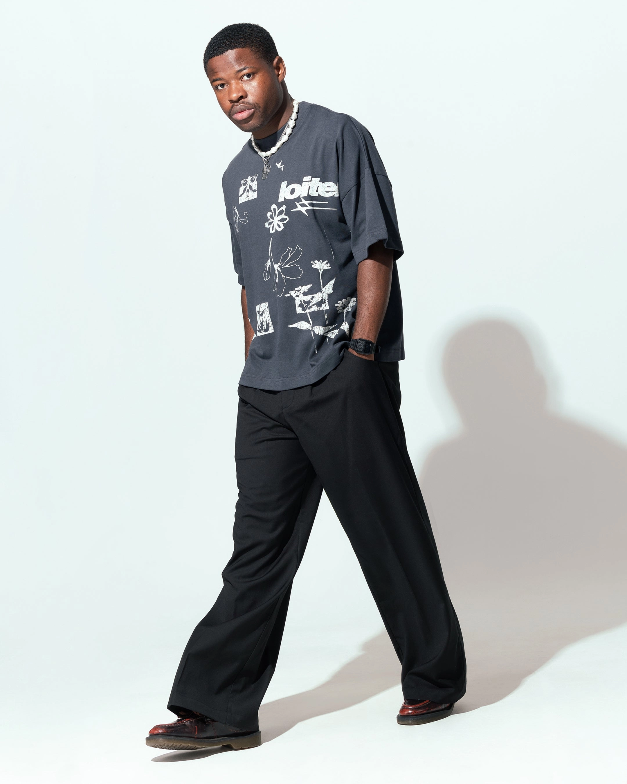 Flexible Cuffs Loiter Flowerbed Box T-Shirt Charcoal