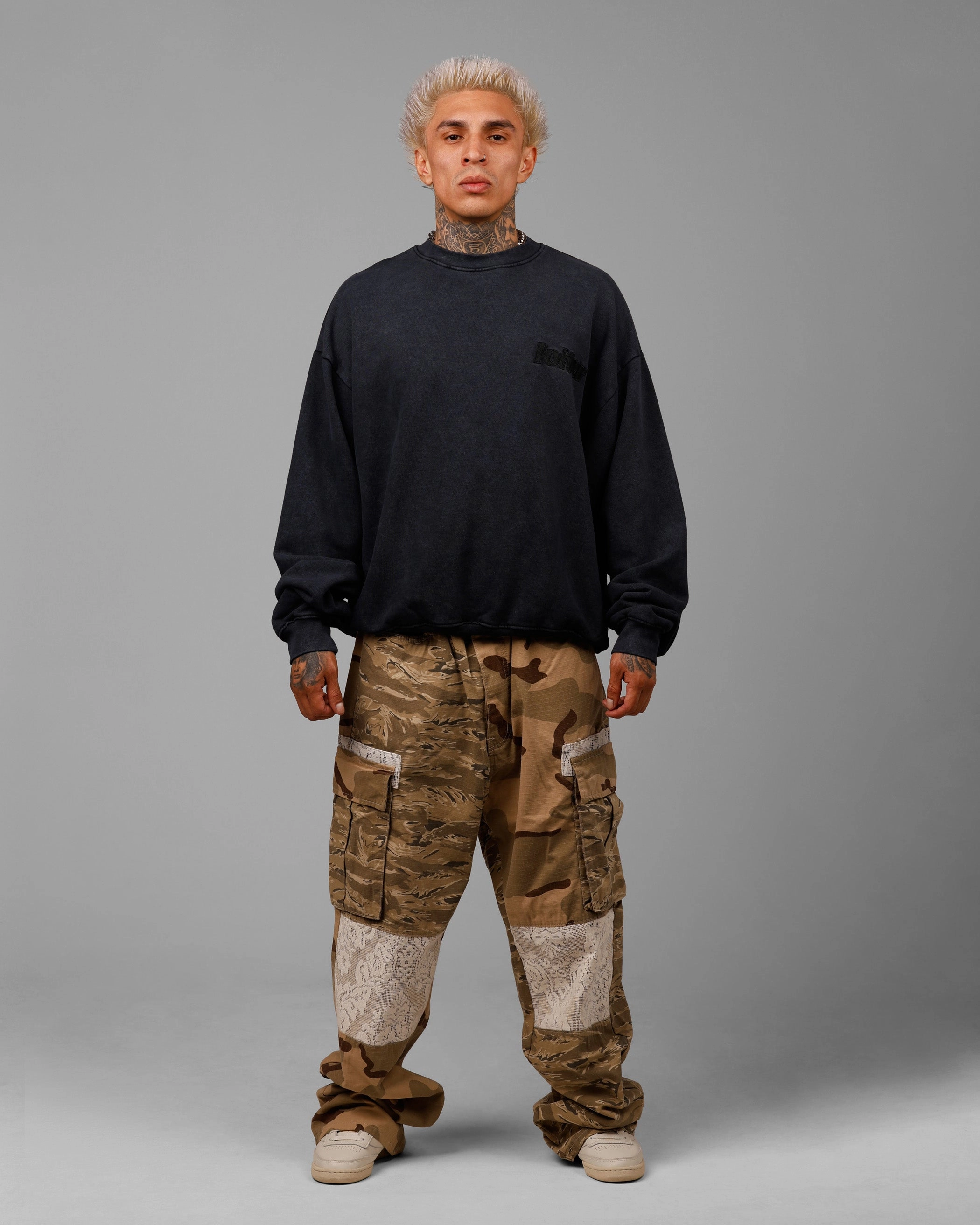 Loiter Freeway Crewneck Washed Black Soft Brushed Finish NoiseReduciting Zipper