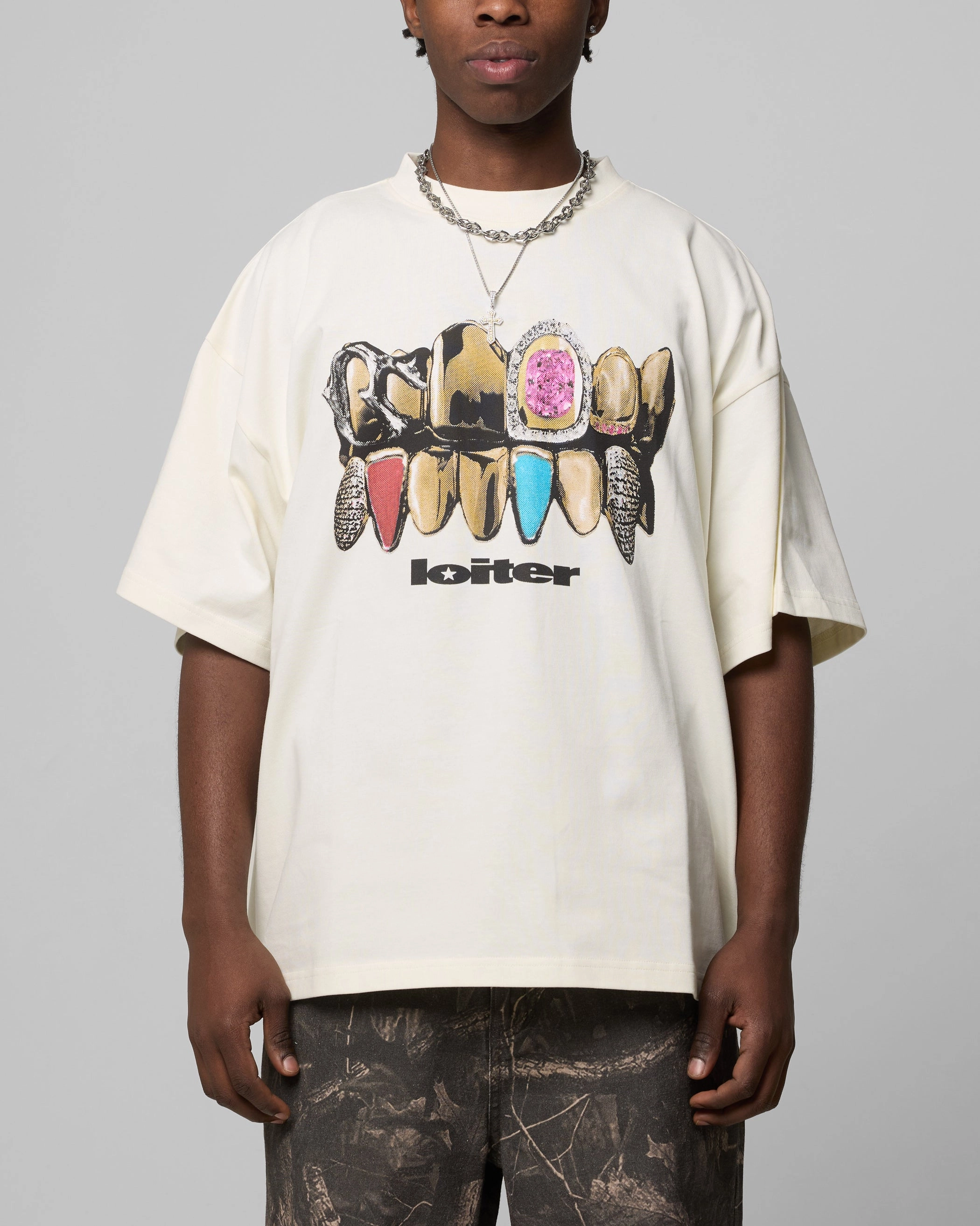 Loiter Grill Set T-Shirt Off White AntiStatic Material sporty wear