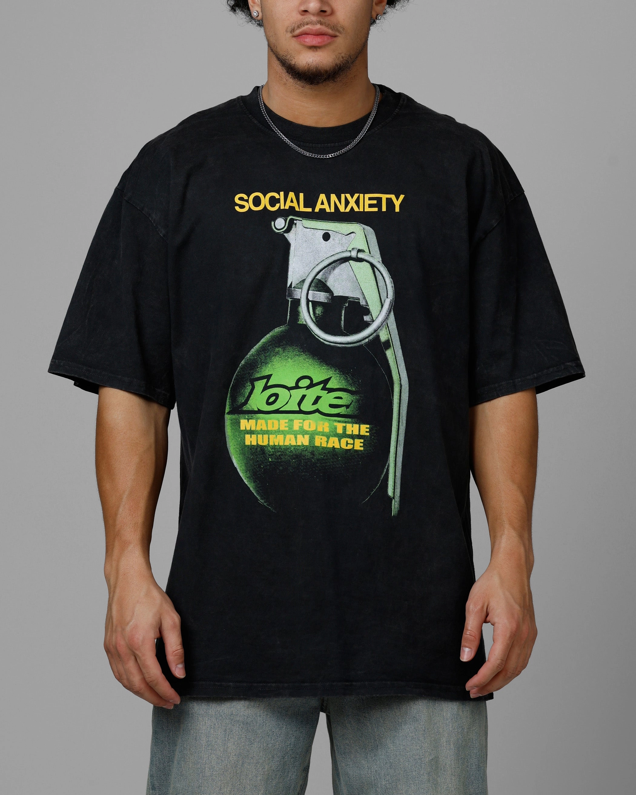 Loiter Live Laugh Love Drop T-Shirt Black Acidwash Lightweight insulation