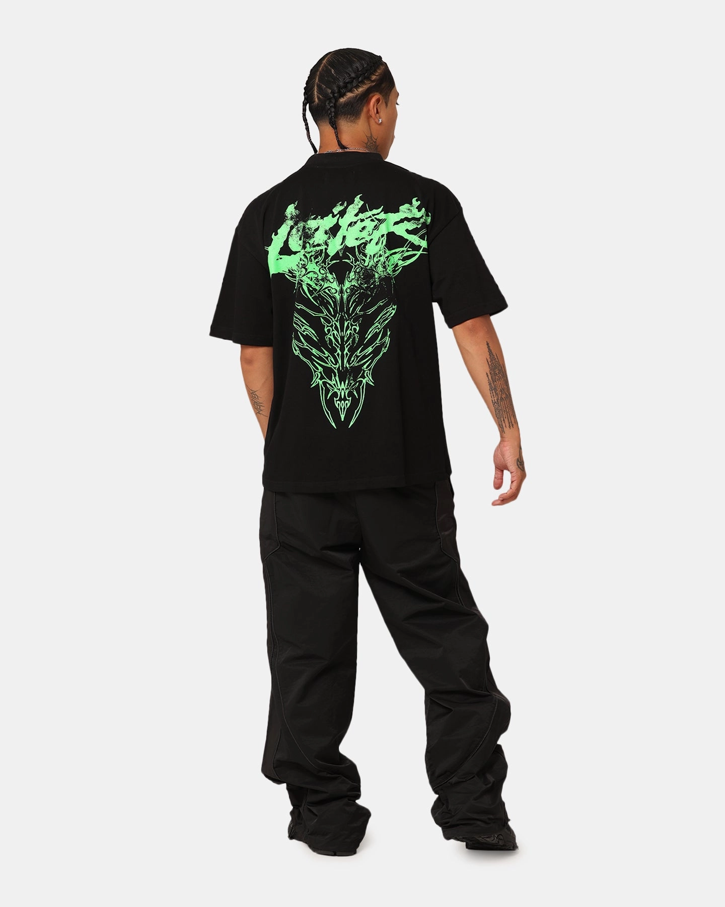 AthleisureCompatible Loiter Lotus Oversized T-Shirt Black