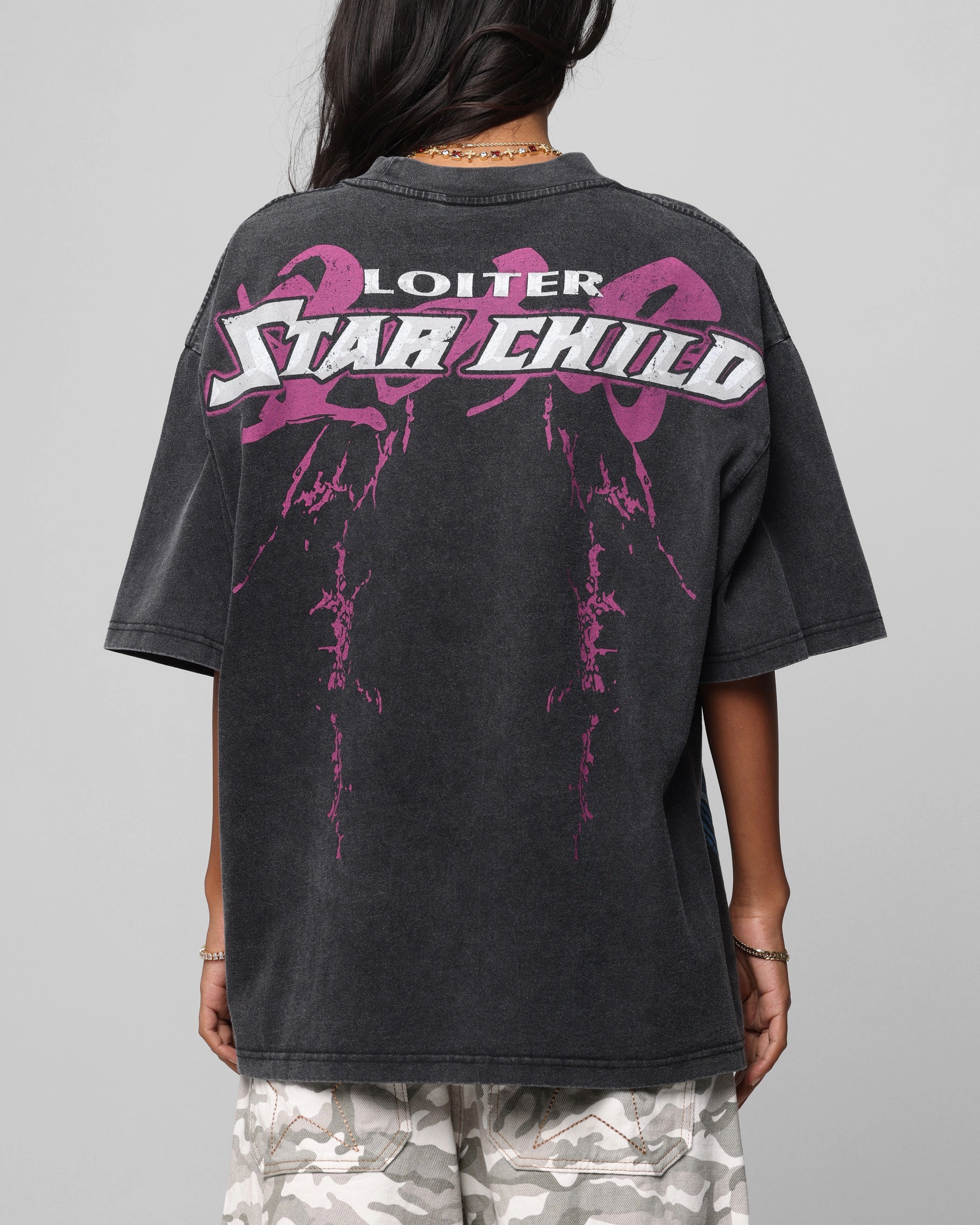 Friction Reducing Finish HighDurabilityWeave Loiter Midnight Widow Vintage T-Shirt Washed Black