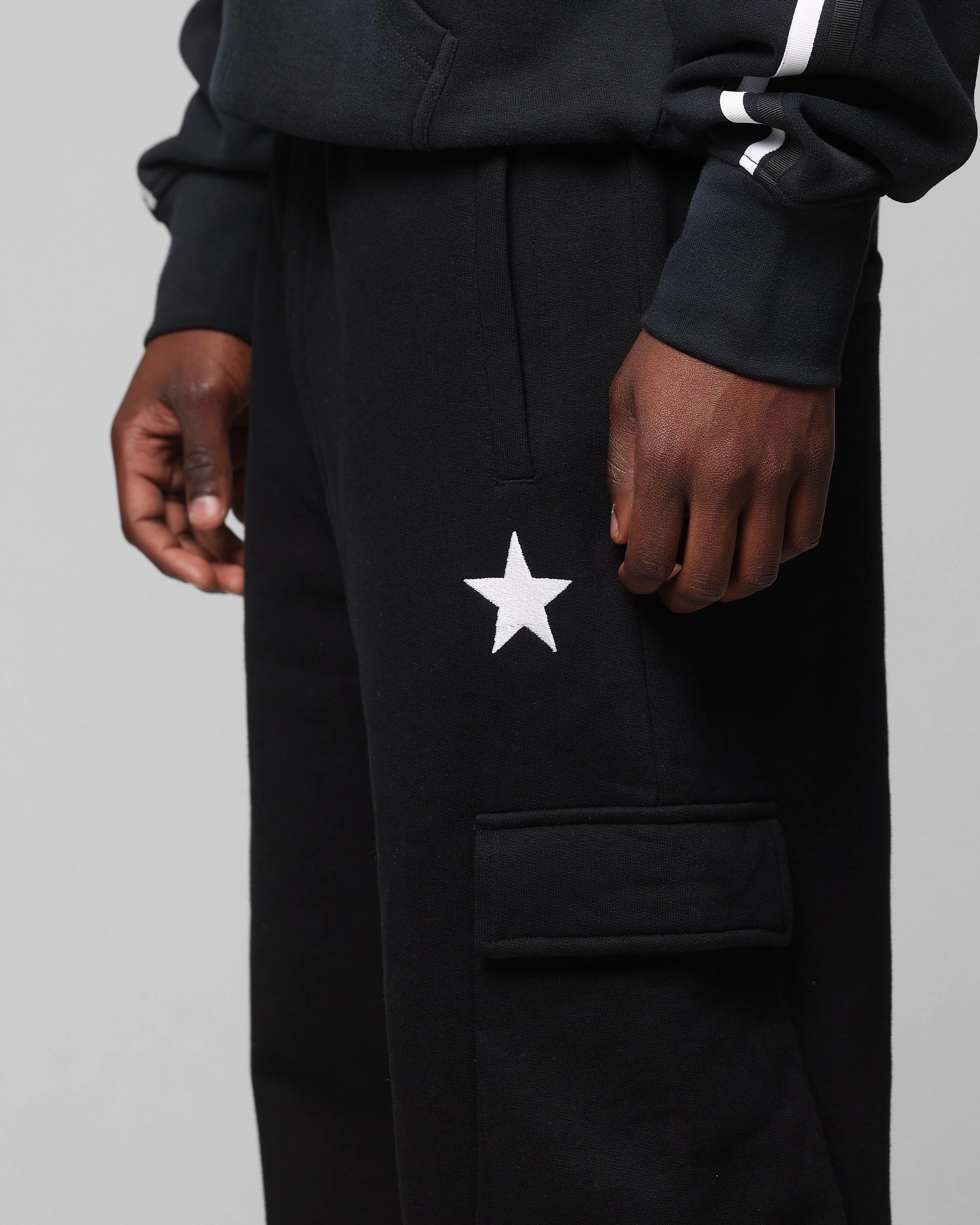 Free Movement Loiter Premium Essentials Sweatpants Black/White