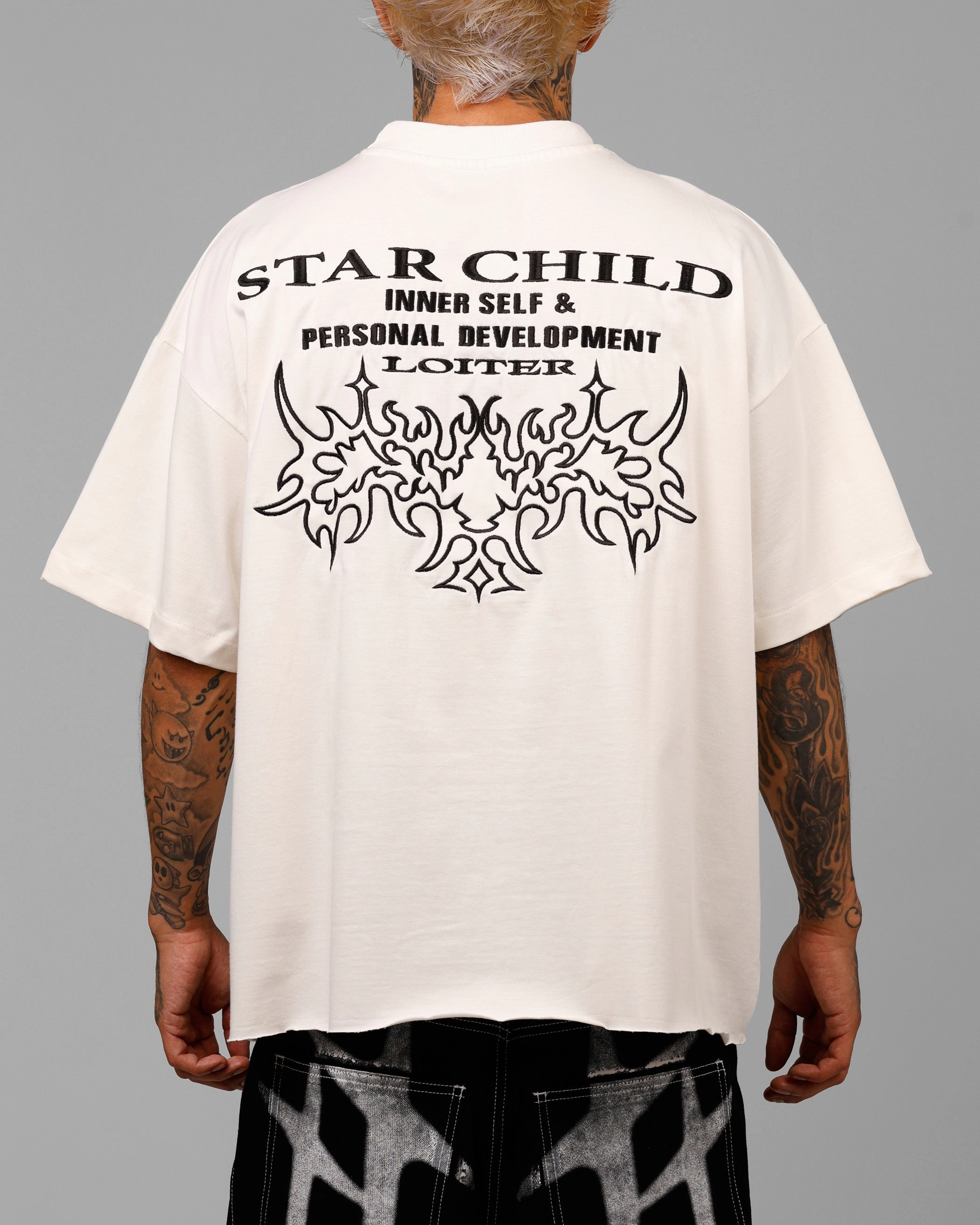 Loiter Star Child Pocket T-Shirt Off White Shrinkage Prevention Treatment