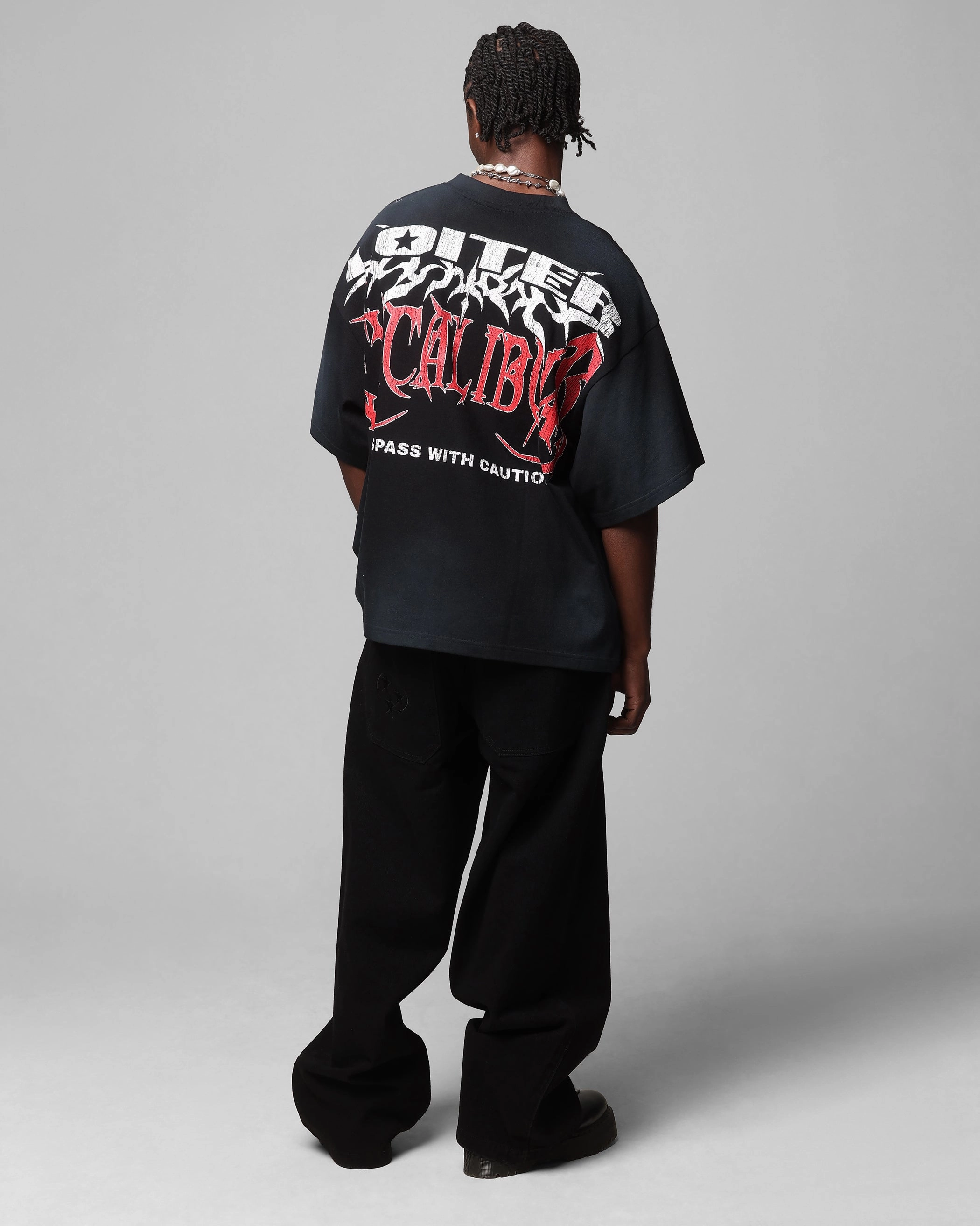 Loiter Trespass Vintage T-Shirt Washed Black Anti Pilling Fabric Quick Release Fastener