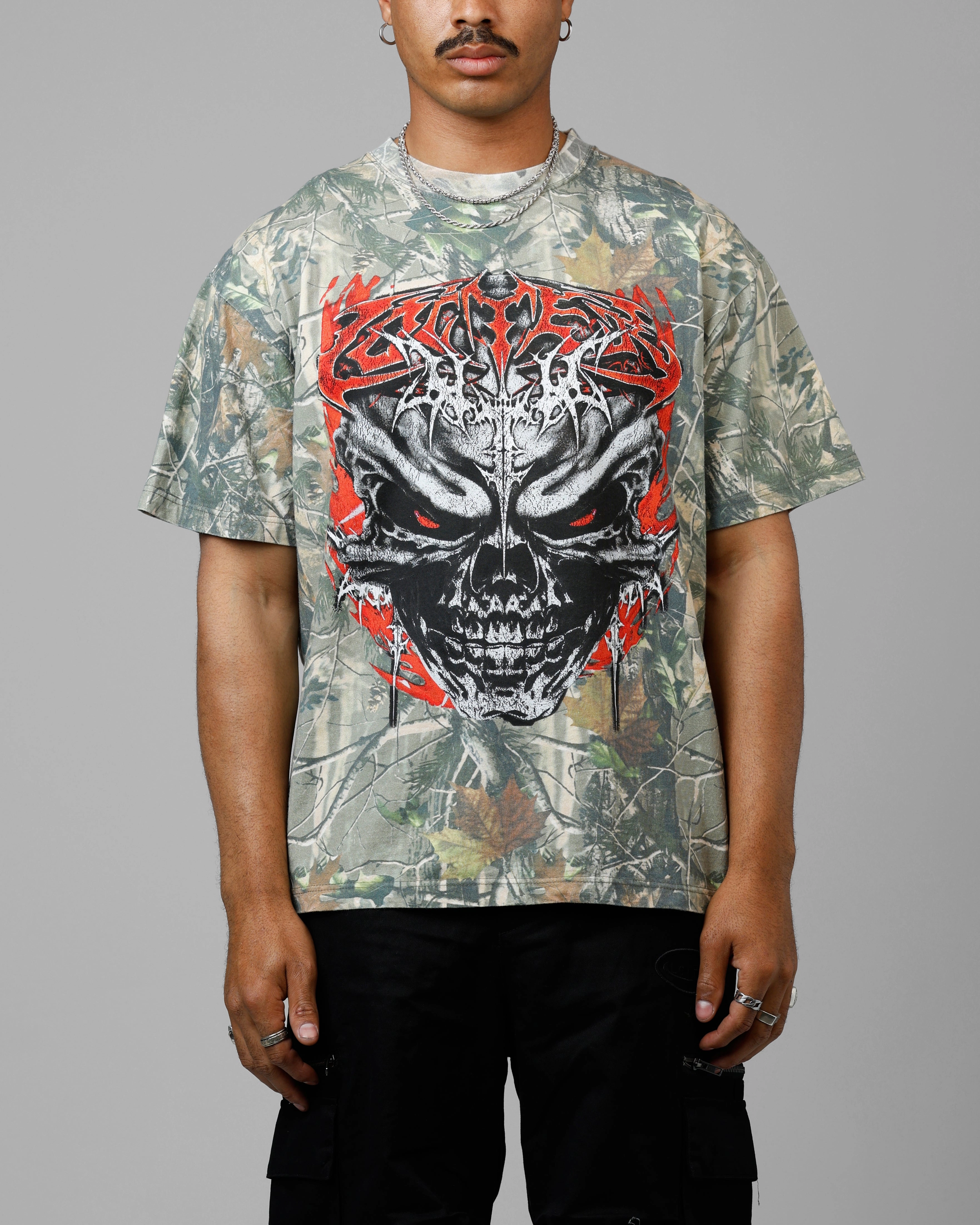 Noise Reducing Fabric Treatment Loiter Tribal Skull Camo T-Shirt Real Tree Camo