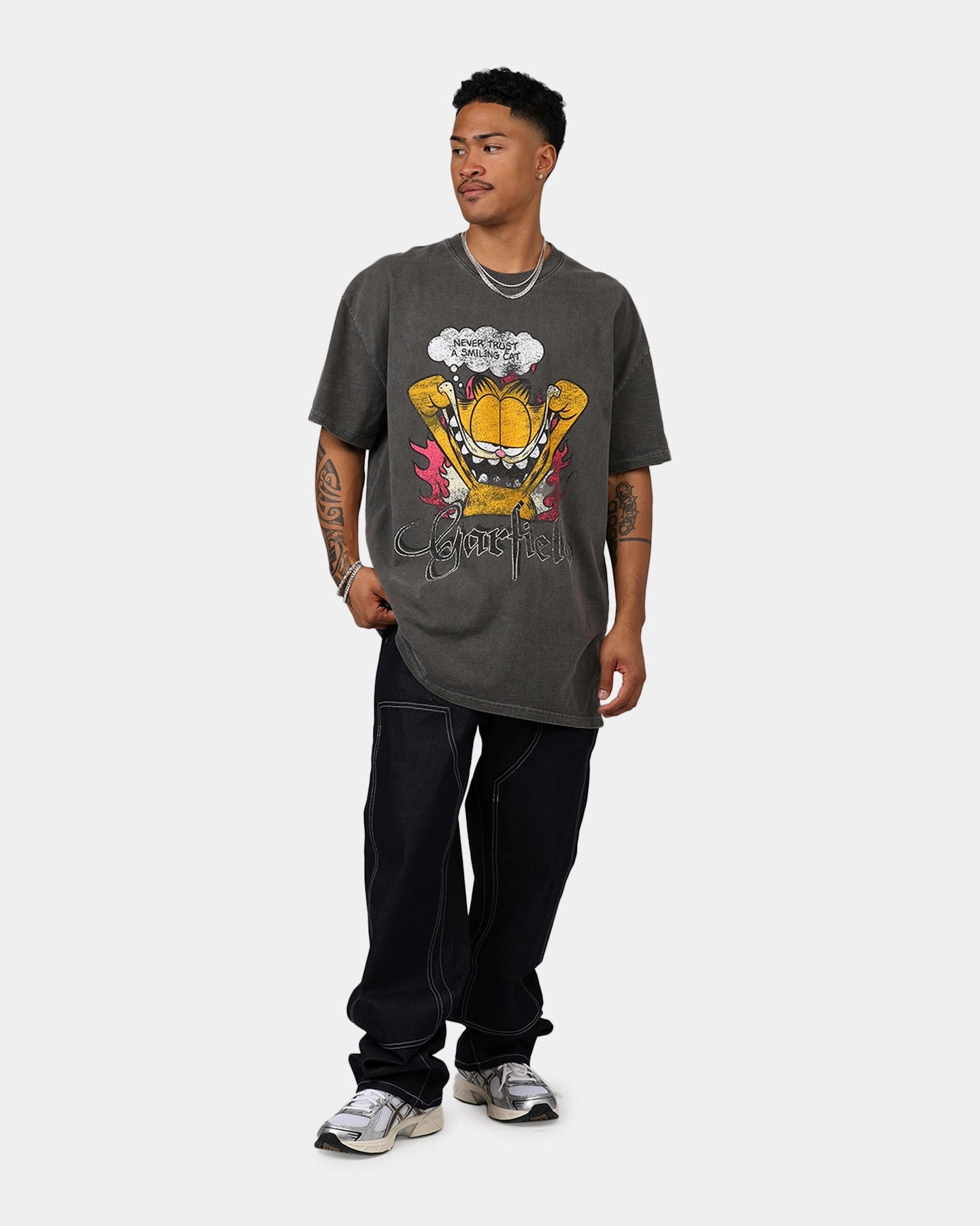 Vintage Goat Crew X Garfield Smiling Cat Heavyweight T-Shirt Vintage Black Wash Smooth Zipper Integration