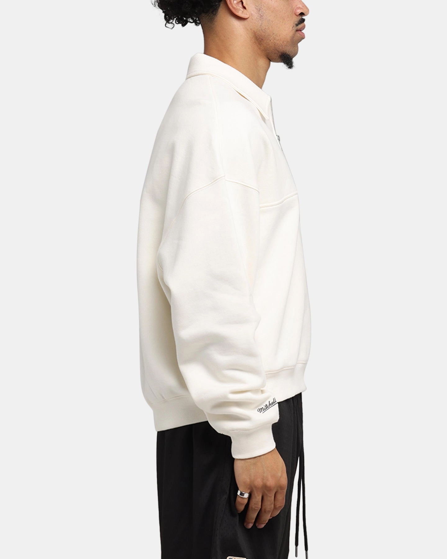 Mitchell & Ness New York Knicks Boxy Quarter Zip Crewneck Egret FadeResistant Dye Lightweight Blouse