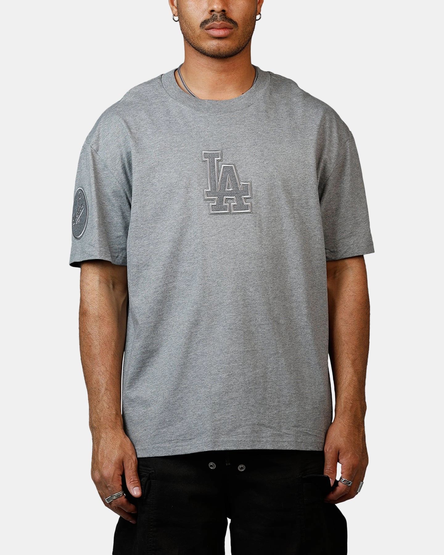 Pro Standard Los Angeles Dodgers Reverse French Terry T-Shirt Grey EthicallySourcedMaterial
