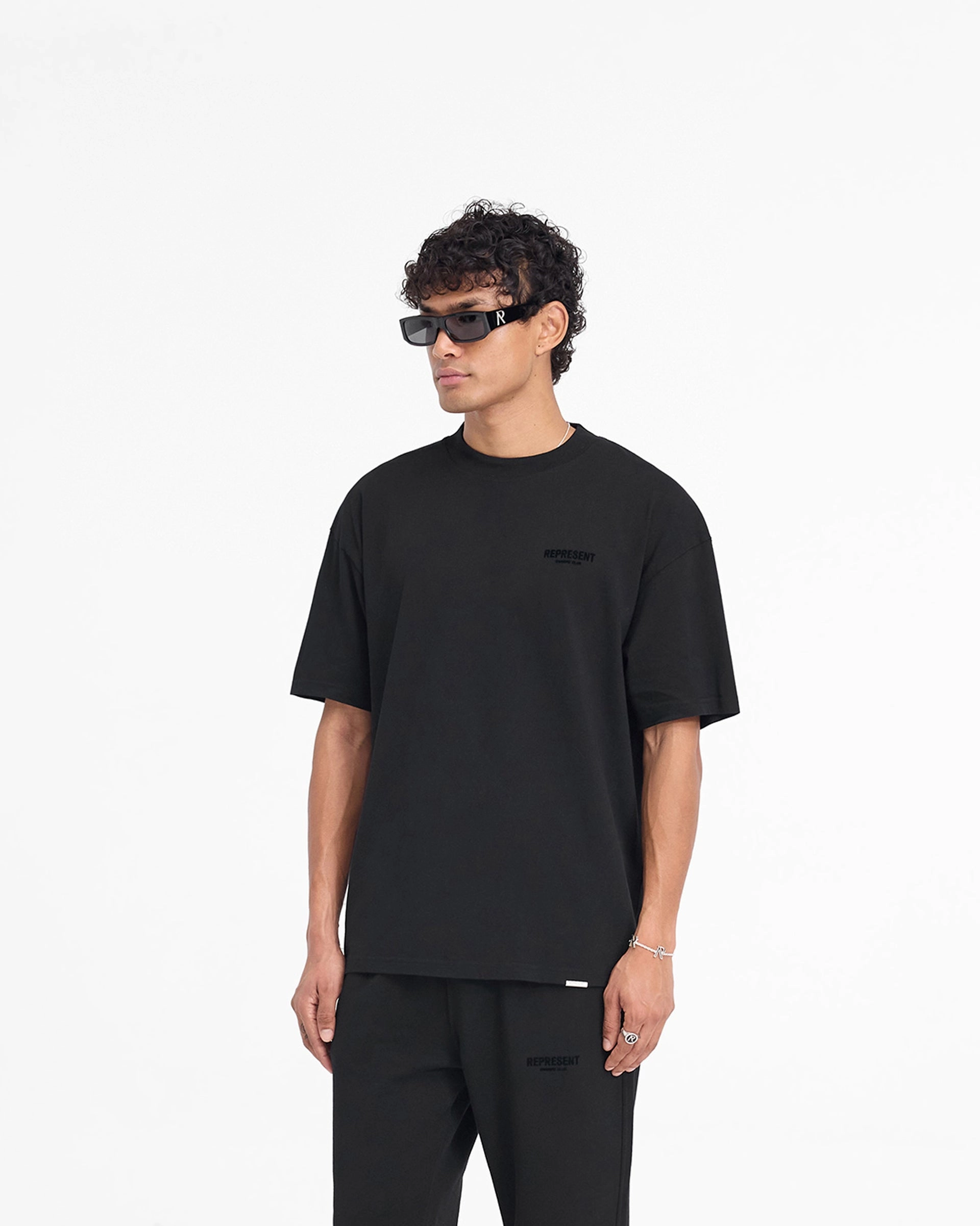 Classic Layer Wear Represent Owners Club Flocked T-Shirt - Black
