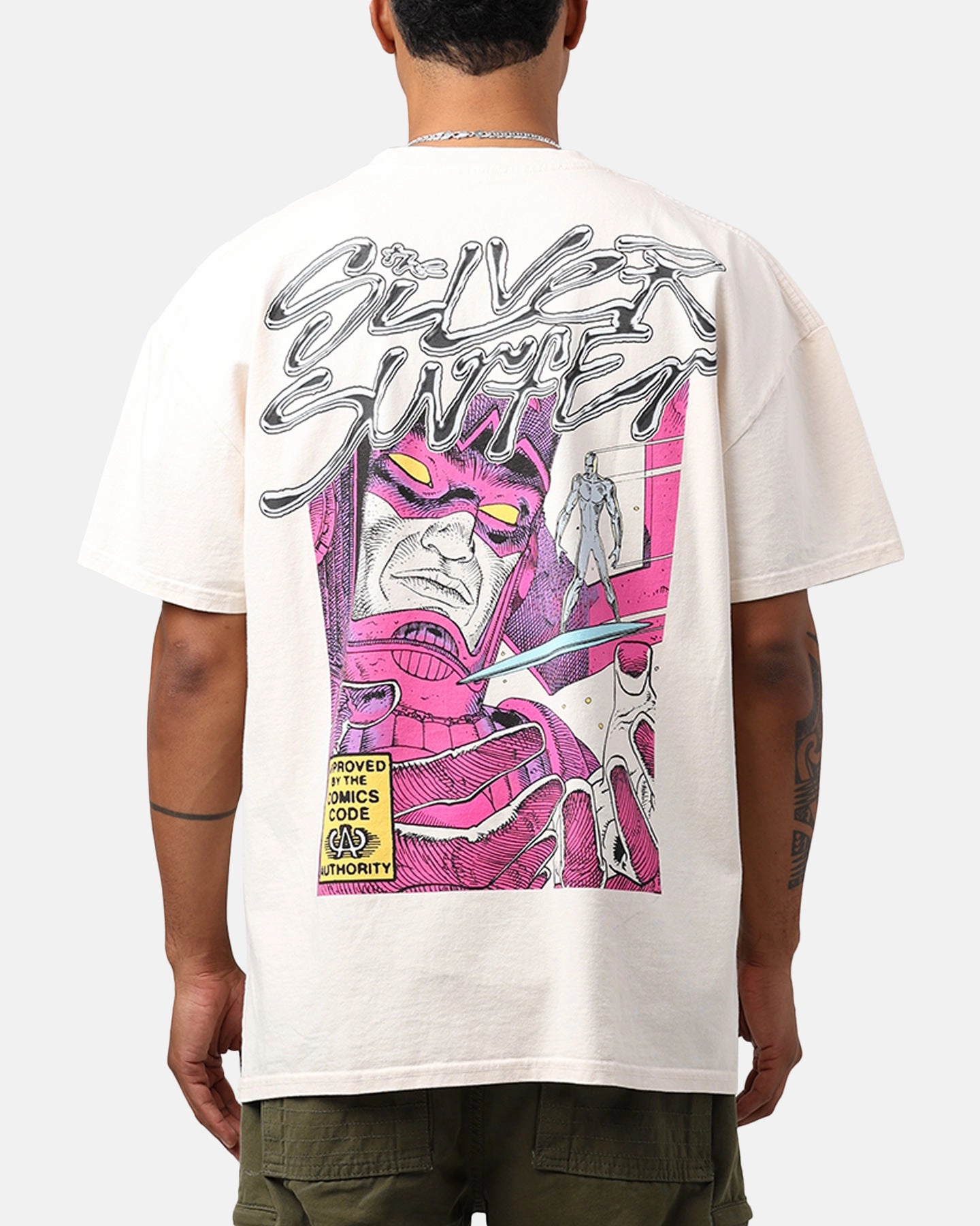 MultiPocket Configuration BreathableMaterial Marvel Silver Surfer Heavyweight T-Shirt Off White