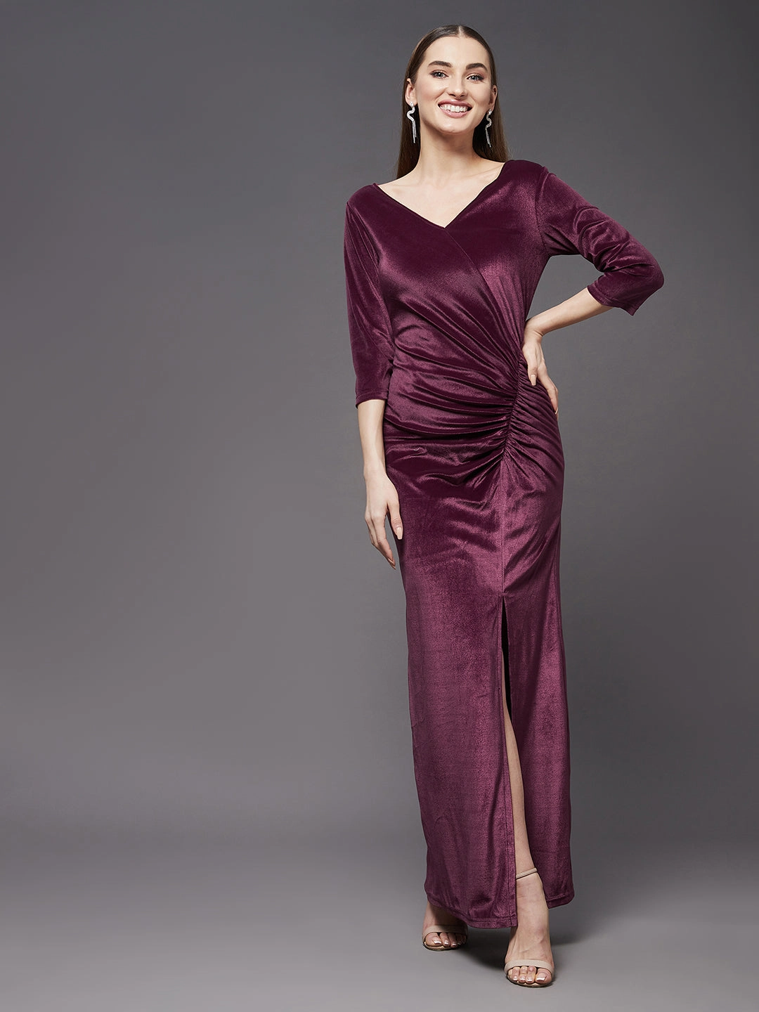 Winter Proof Women's Dark Mauve V Neck 3/4 Sleeve Solid Ruching Maxi Dress