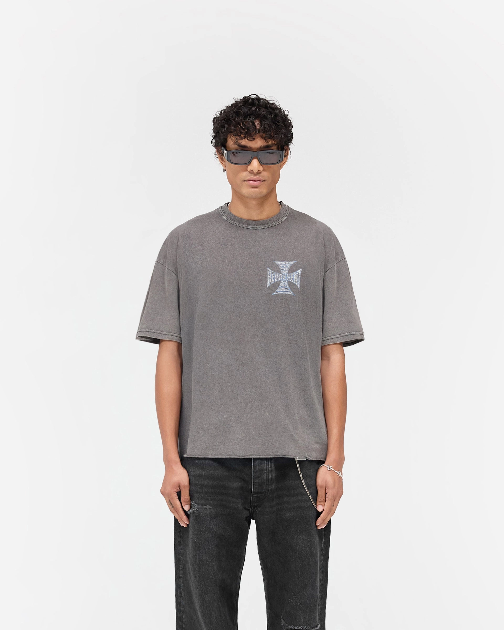 MH T-Shirt - Vintage Grey monochromatic Ribbed Neckline