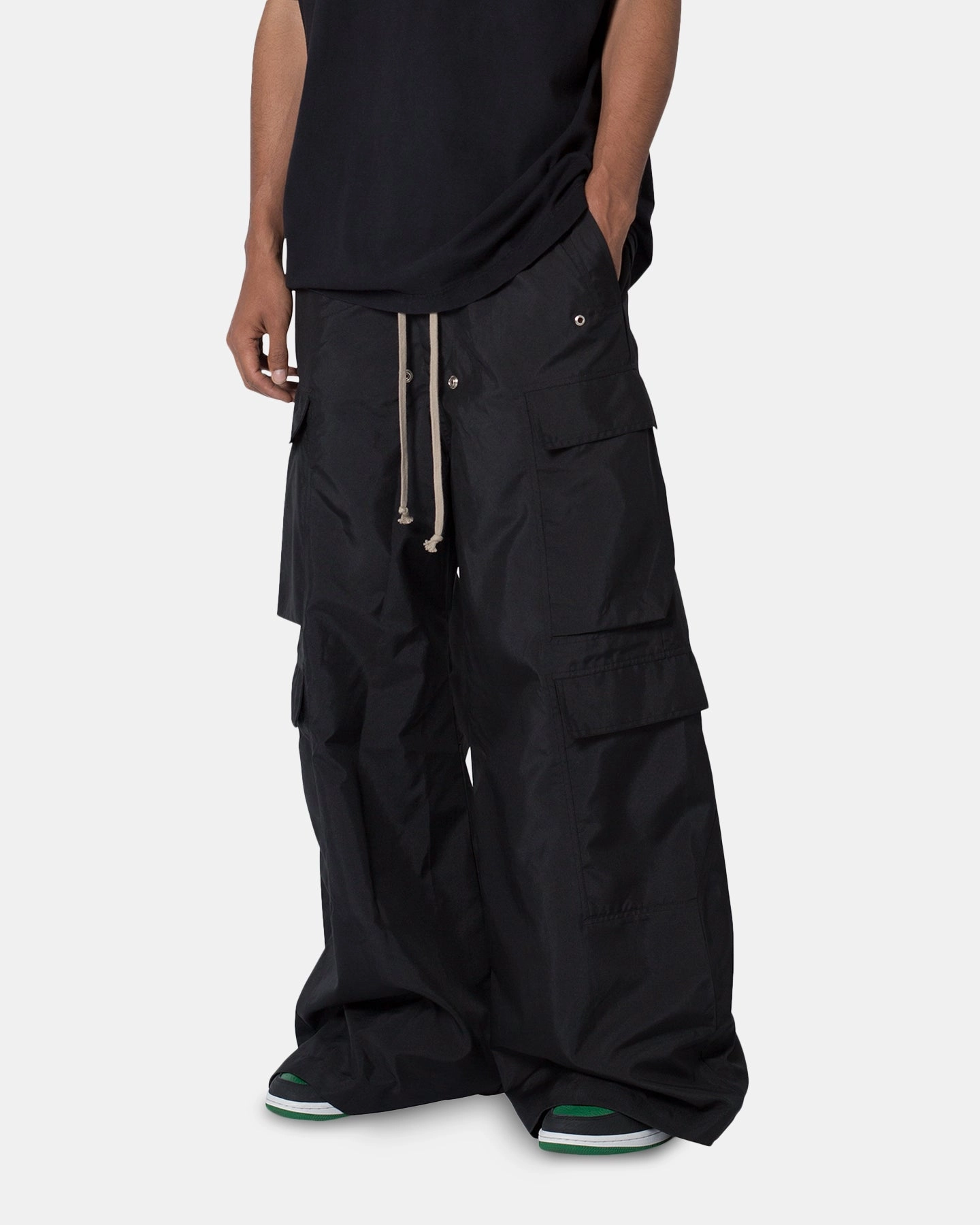 MNML Rave Double Cargo Pants Black MachineWashable