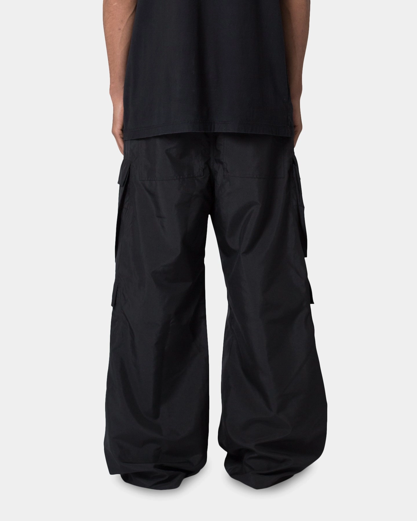 RecycledMaterial TaglessDesign MNML Rave Double Cargo Pants Black