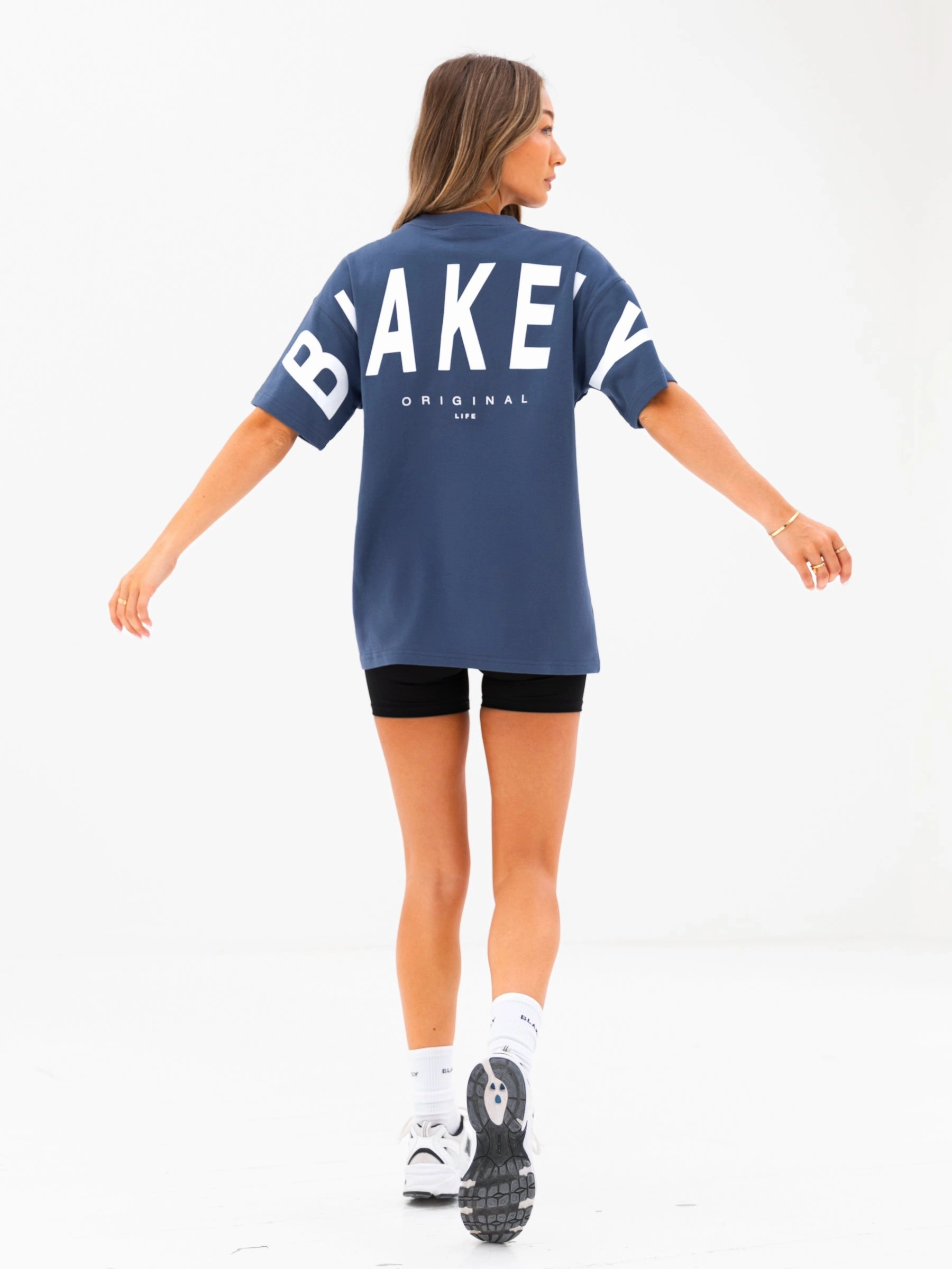 Isabel Oversized T-Shirt - Blue Comfortable Layers