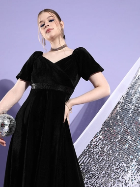 Women's Black Sweetheart Neck Half Sleeve Solid Fit & Flare Midi Velvet Dress Satin Fabric Cool Undertone