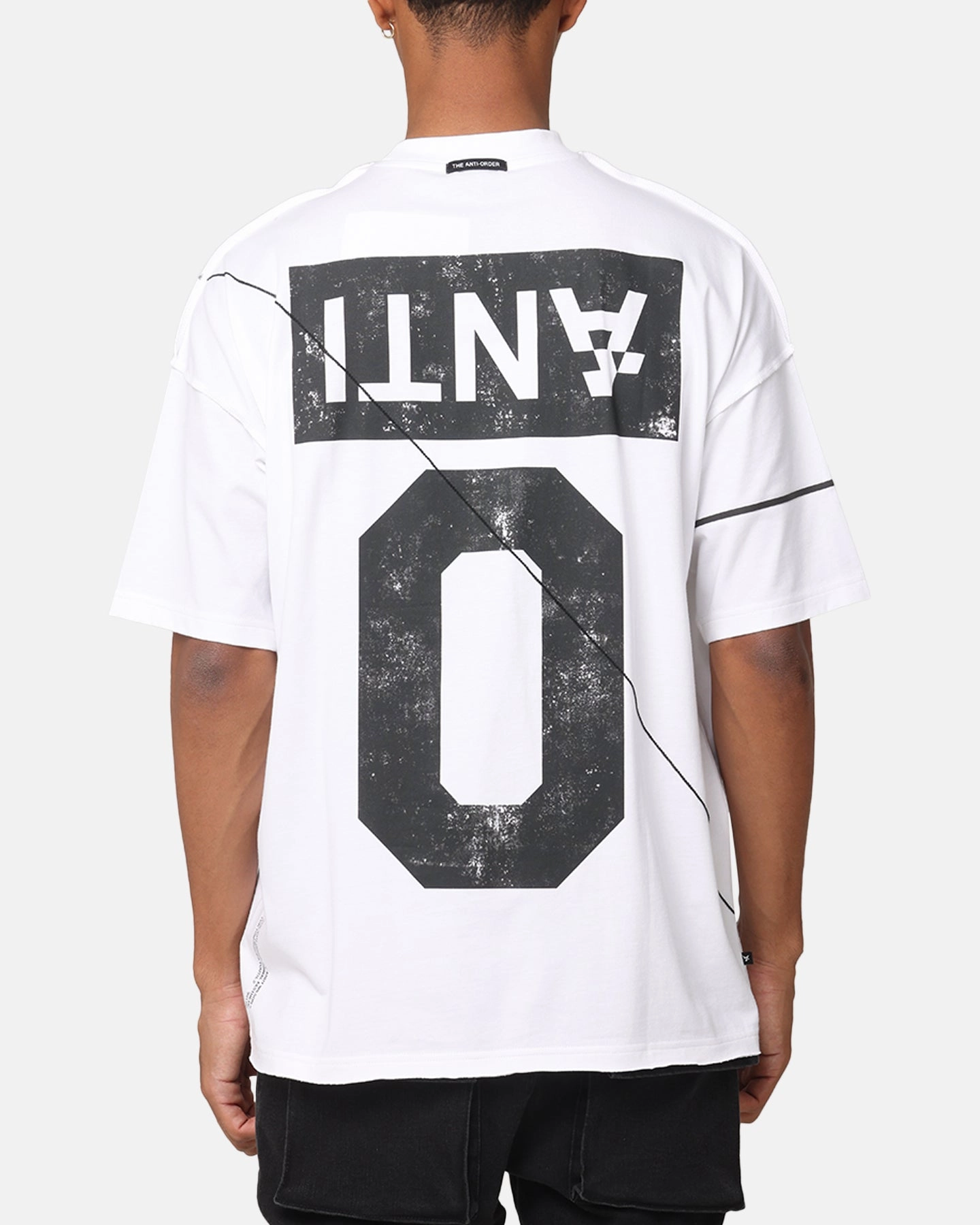 VNeckReinforcement Breathable Knit Fabric The Anti Order Azero Non Seam Oversized T-Shirt White/Black