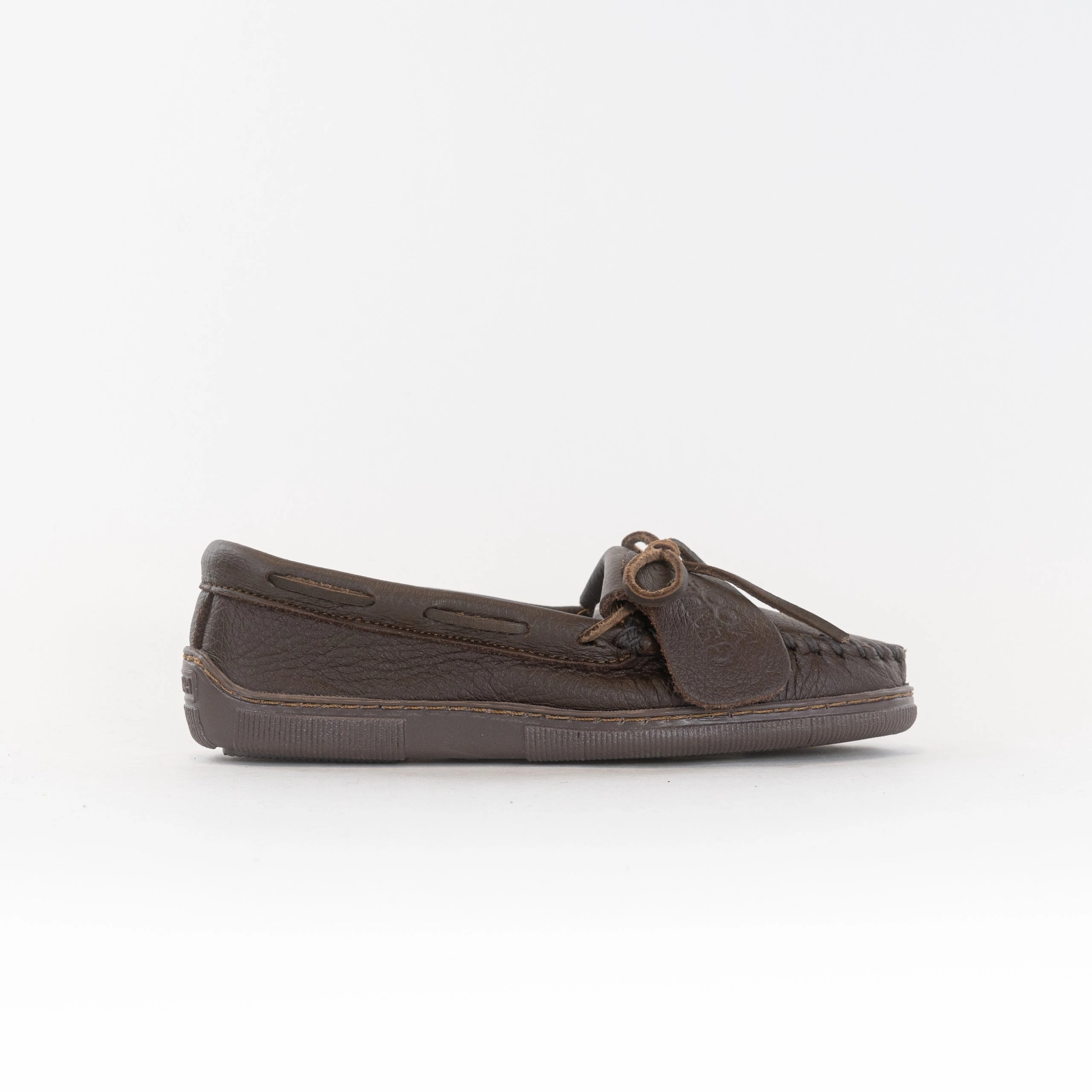 Minnetonka Fringed Kilty (Women's)  - Chocolate Slip In Ease