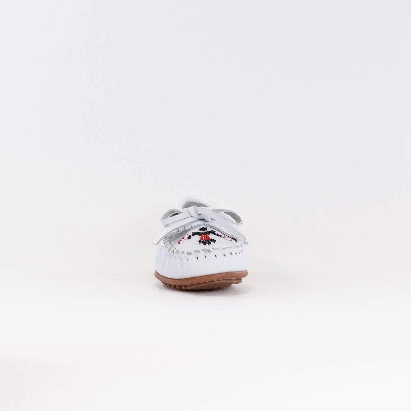 Minnetonka Thunderbird Animikii (Women's) - White Simple Step Shoes Well Designed Slip On