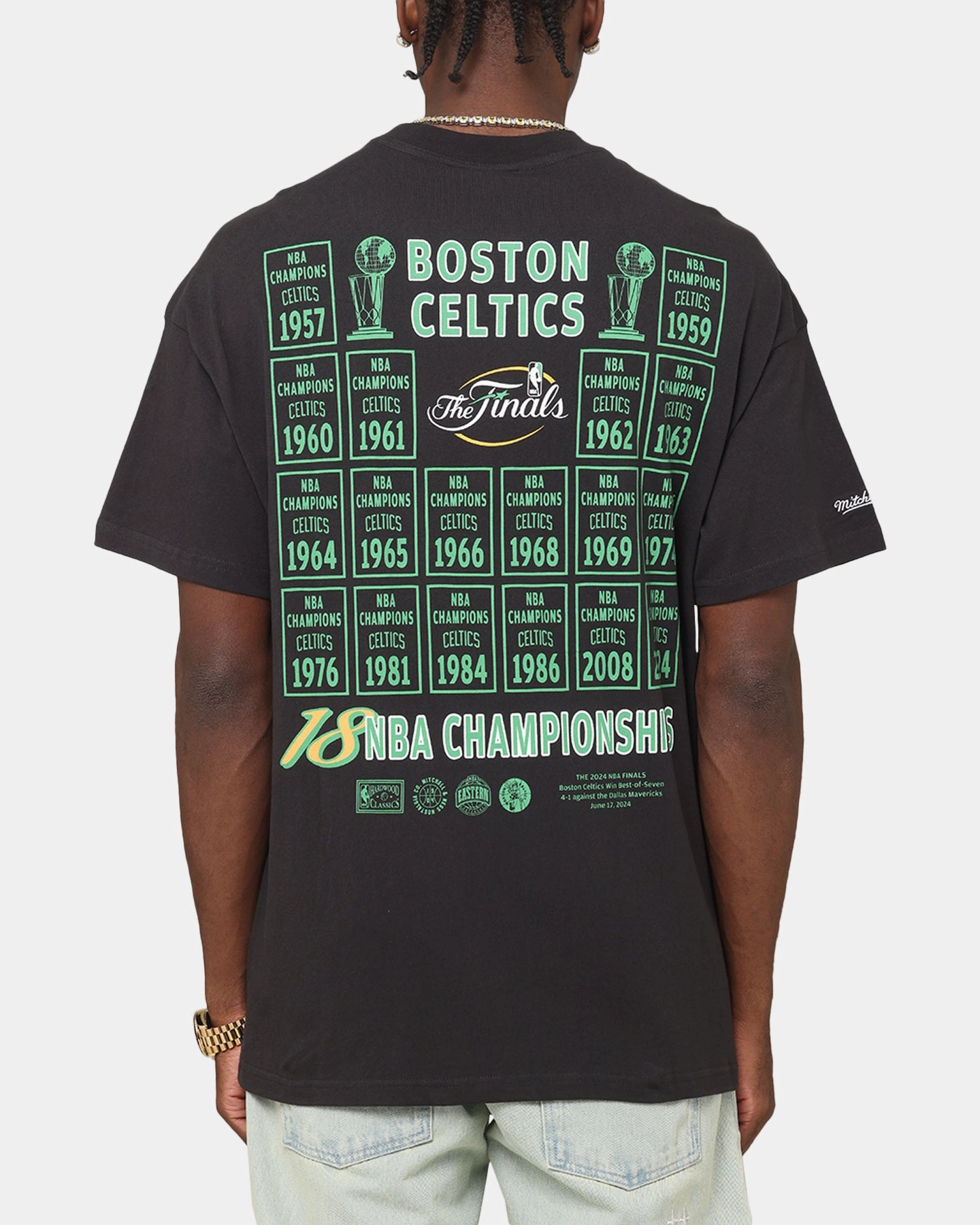 RibbedTrim Mitchell & Ness Boston Celtics Champions Report "Champ Pack" T-Shirt Faded Black