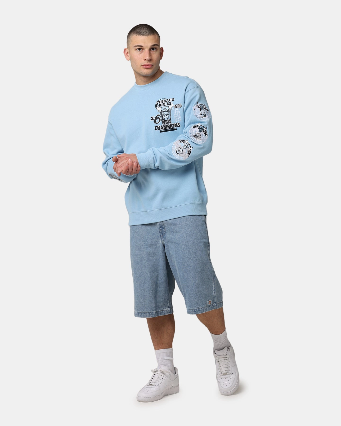 Mitchell & Ness Chicago Bulls 'UNC To Chicago' Champions Crewneck Light Blue AntiPill Texture