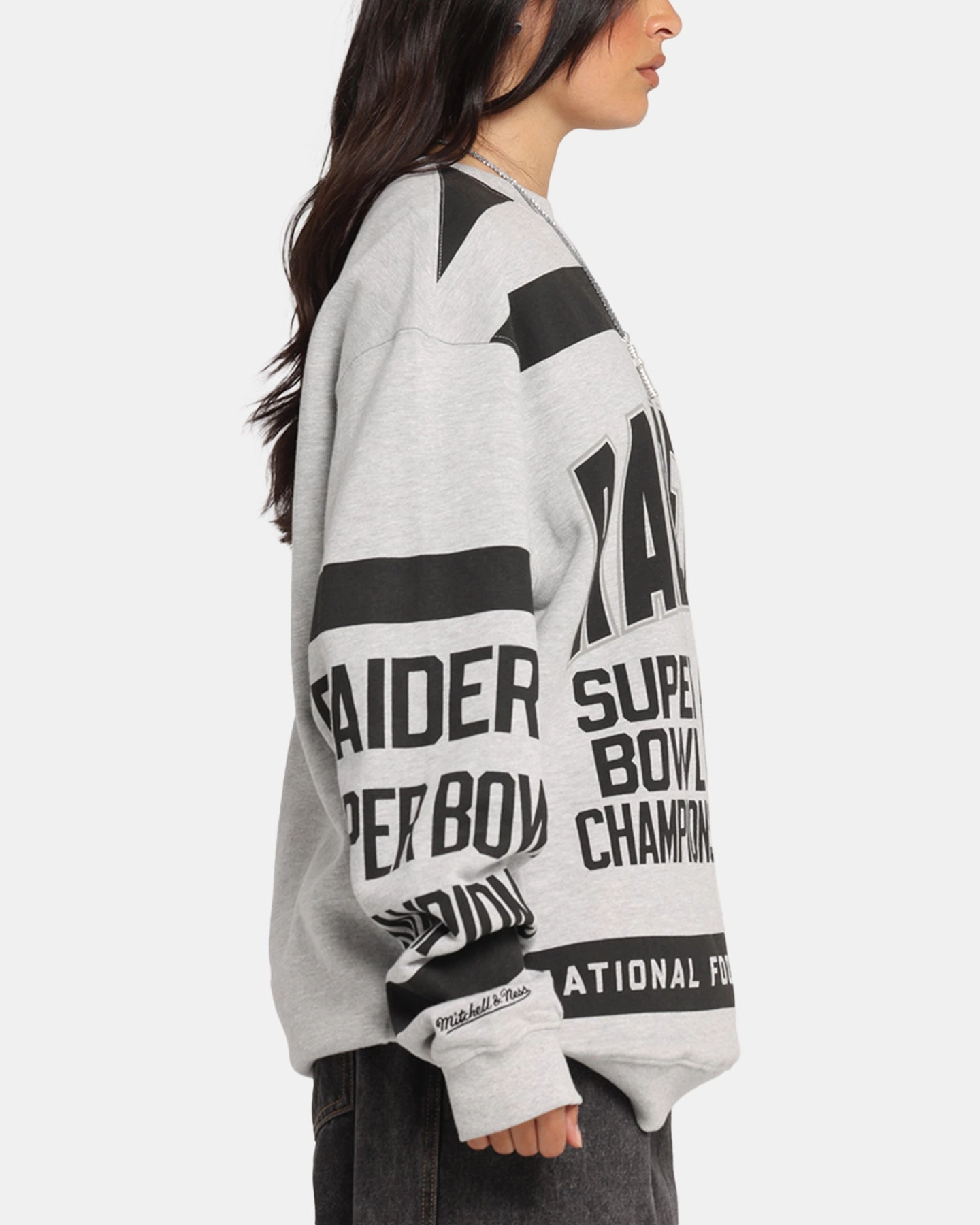 Microfiber Blended Fabric WrinkleFree Structure Mitchell & Ness Las Vegas Raiders Letterform Crewneck Grey Marle/Official Team Color