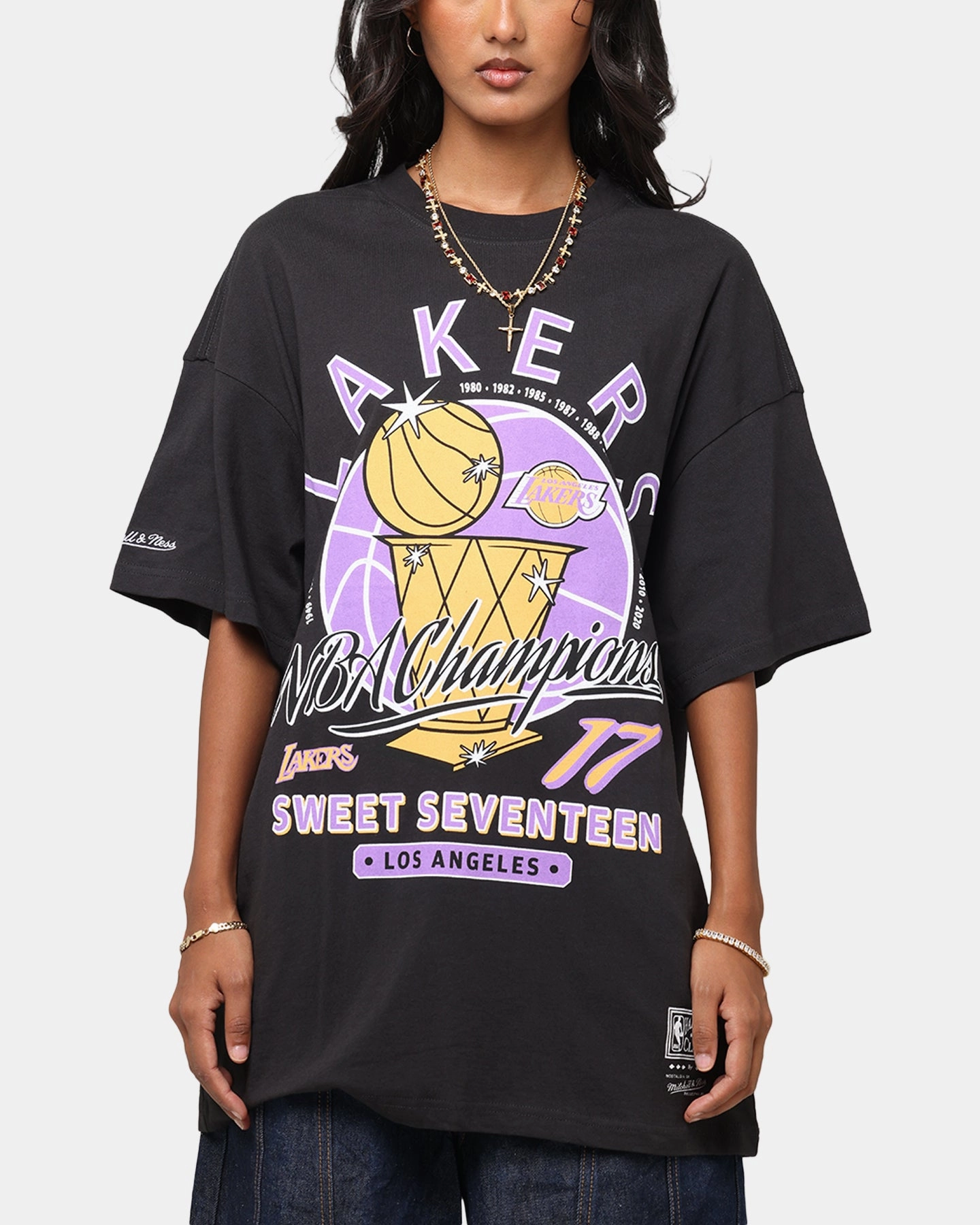 Mitchell & Ness Los Angeles Lakers Champions Report "Champ Pack" T-Shirt Faded Black Soft Touch Feel