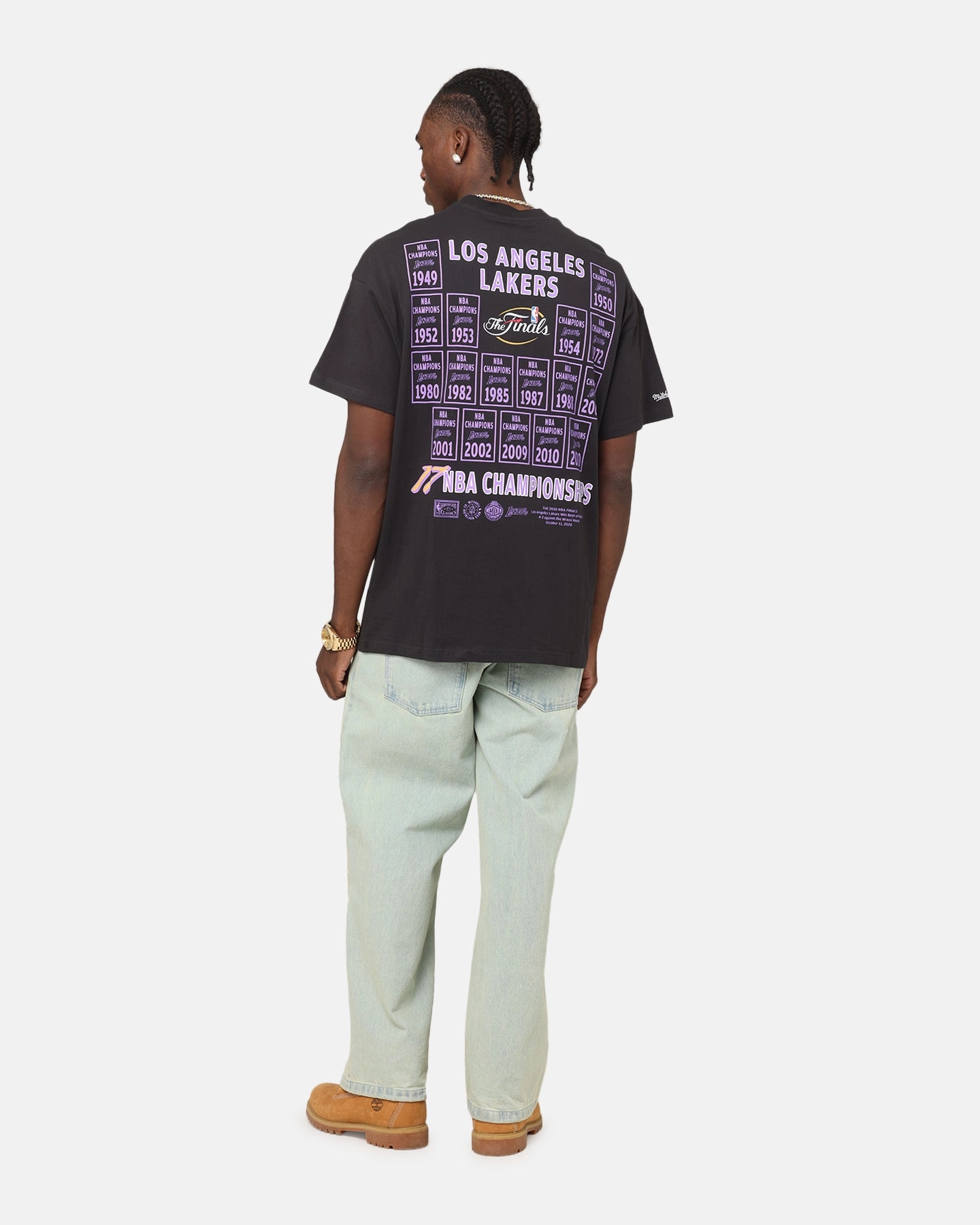 ClassicCrewNeck WrinkleResistant Mitchell & Ness Los Angeles Lakers Champions Report "Champ Pack" T-Shirt Faded Black