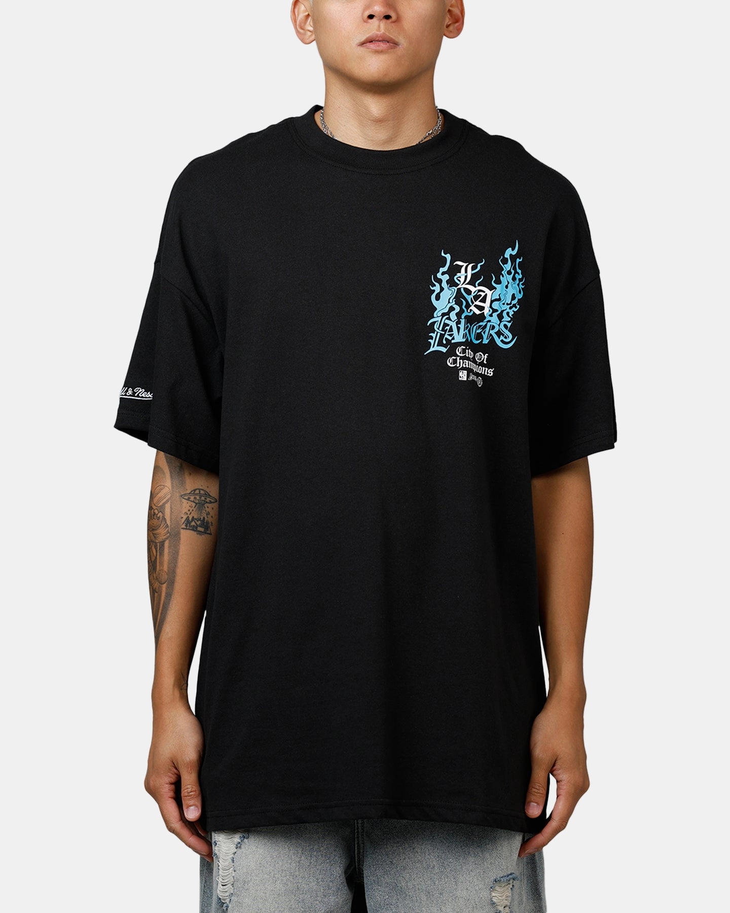 Ribbed Neckline Mitchell & Ness Los Angeles Lakers Legends Last Forever T-Shirt Black