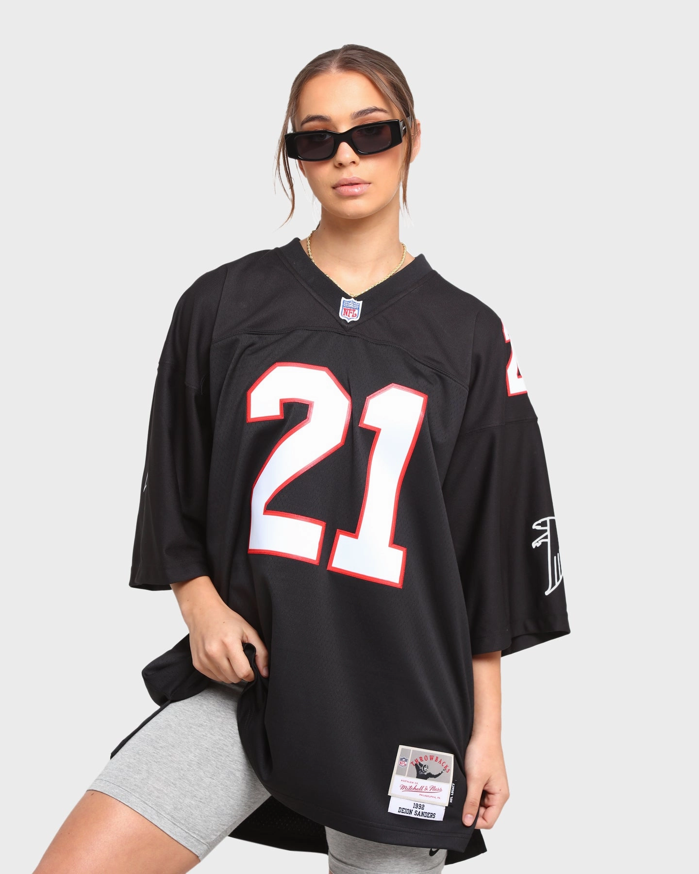 SoftInteriorLining Stretch Technology MItchell & Ness Men's Atlanta Falcons Deion Sanders #21 Legacy Jersey Black