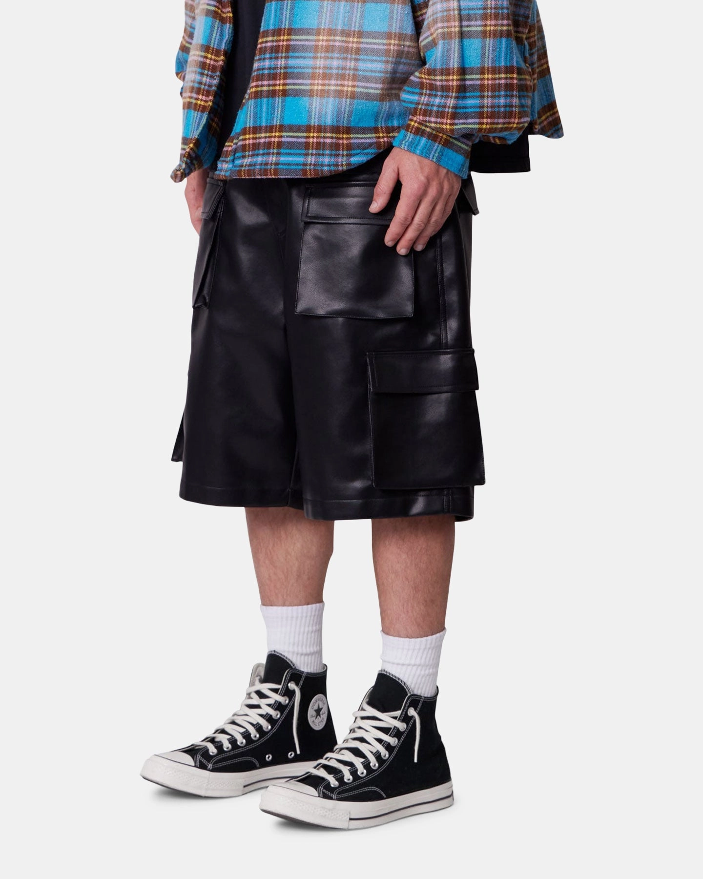 Everyday Ease Trendy Look MNML Baggy Vegan Leather Cargo Shorts Black