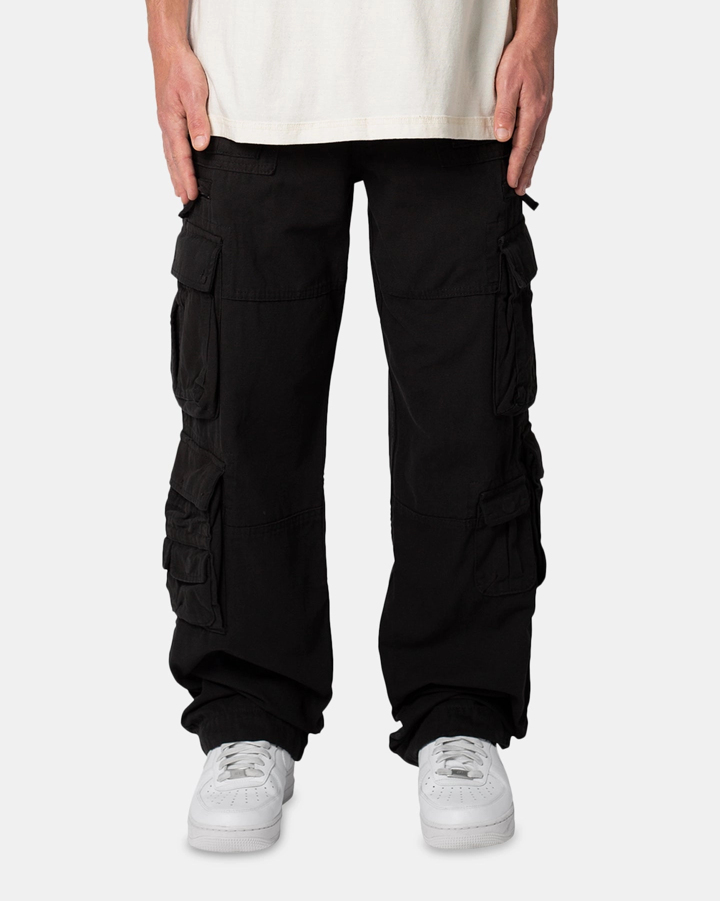 Neutral Fit MNML Military Cargo Pants Black