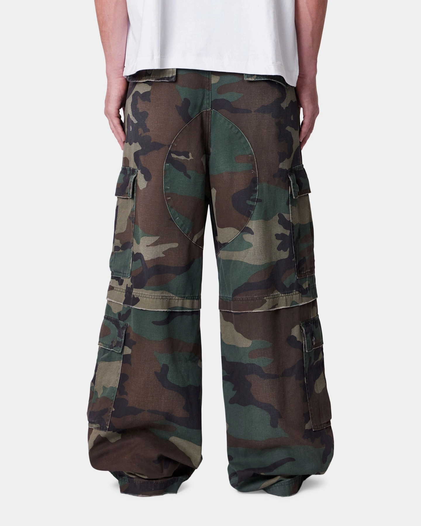 MNML Rave Distressed Cargo Pants Distressed Camo Durable Weave Sporty Comfort Wear