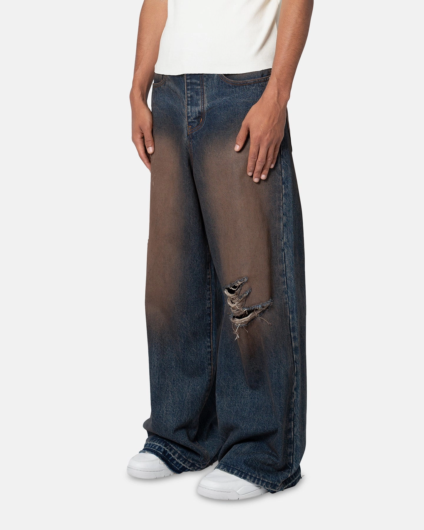Body Aligned Chic Look MNML Rave Washed Jeans