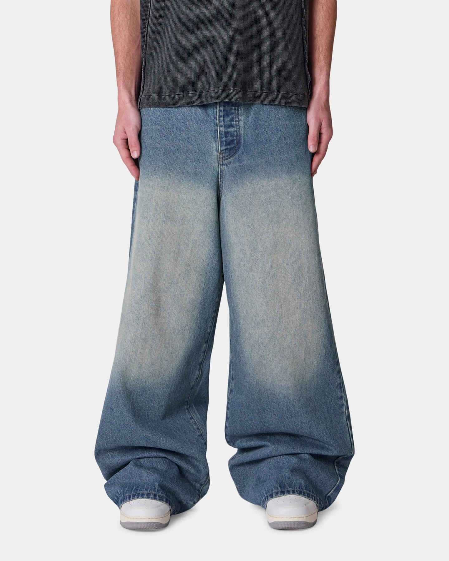 Stretch Support Lightweight Fabric MNML Rave Washed Jeans Medium Blue