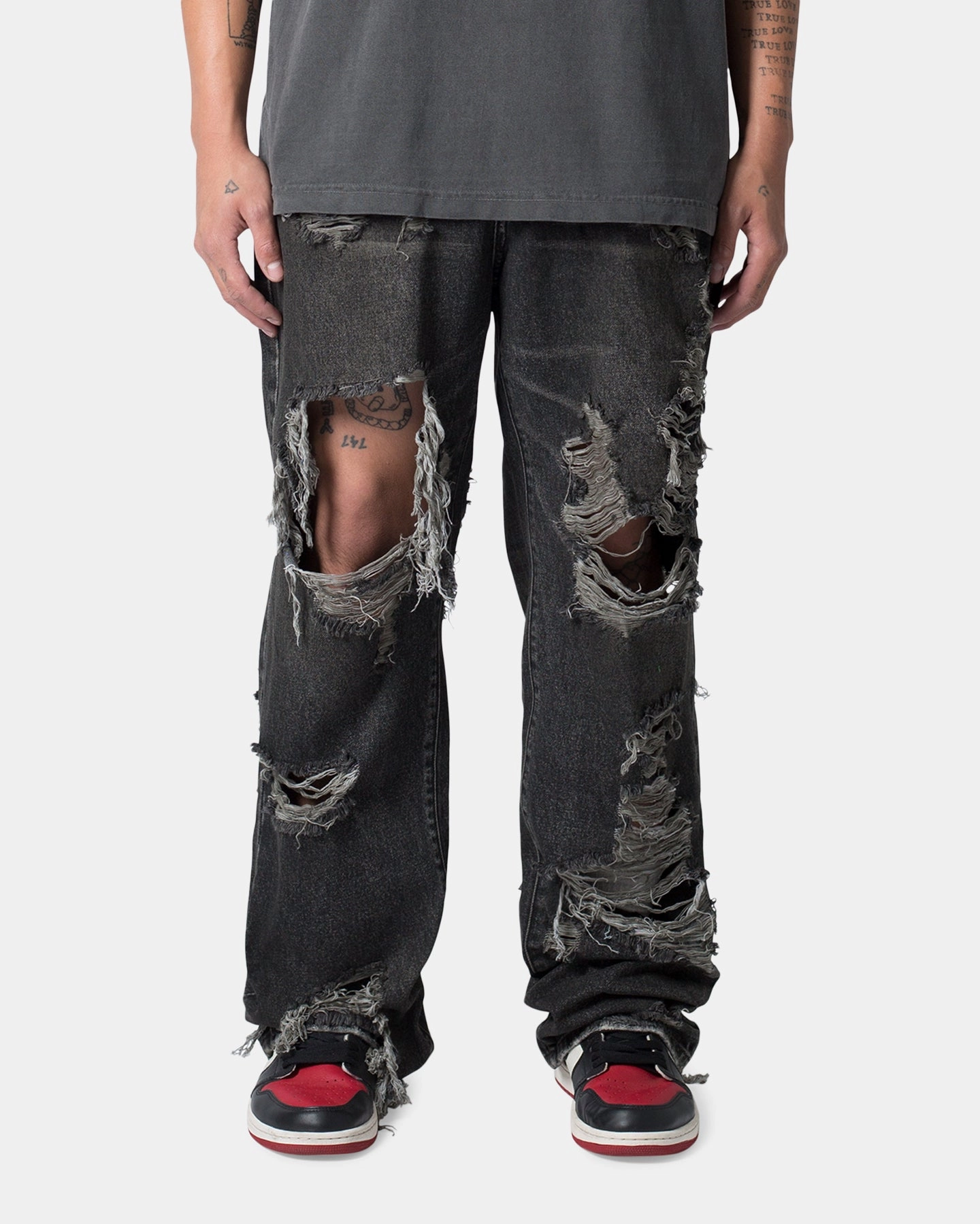 MNML Ultra Baggy Decimated Denin Jeans Black Clean Lines Hip Friendly Pockets