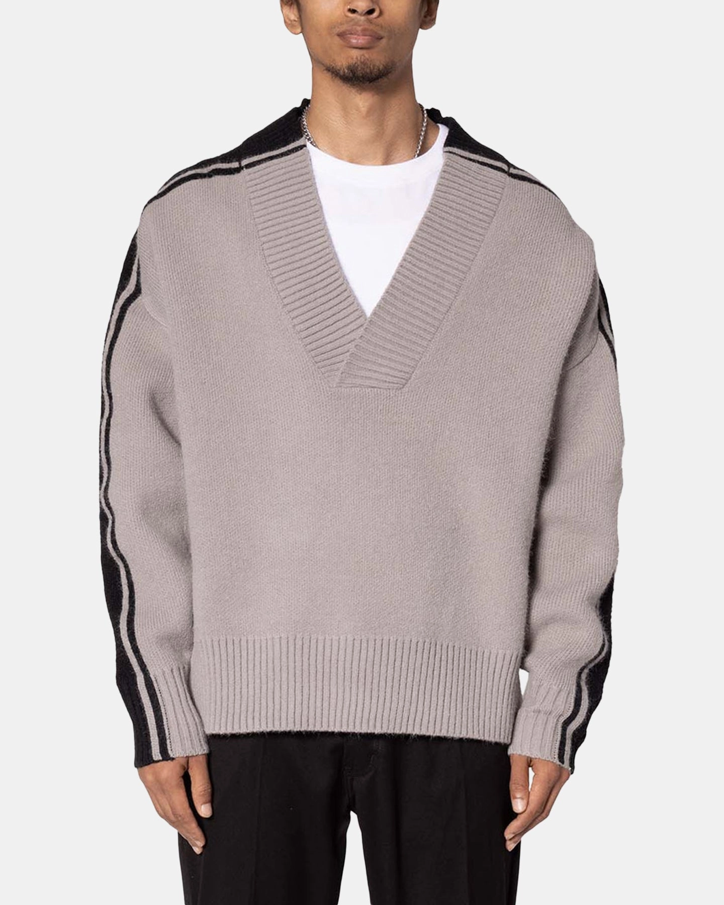 MNML University Sweater Black/Grey SeamlessConstruction
