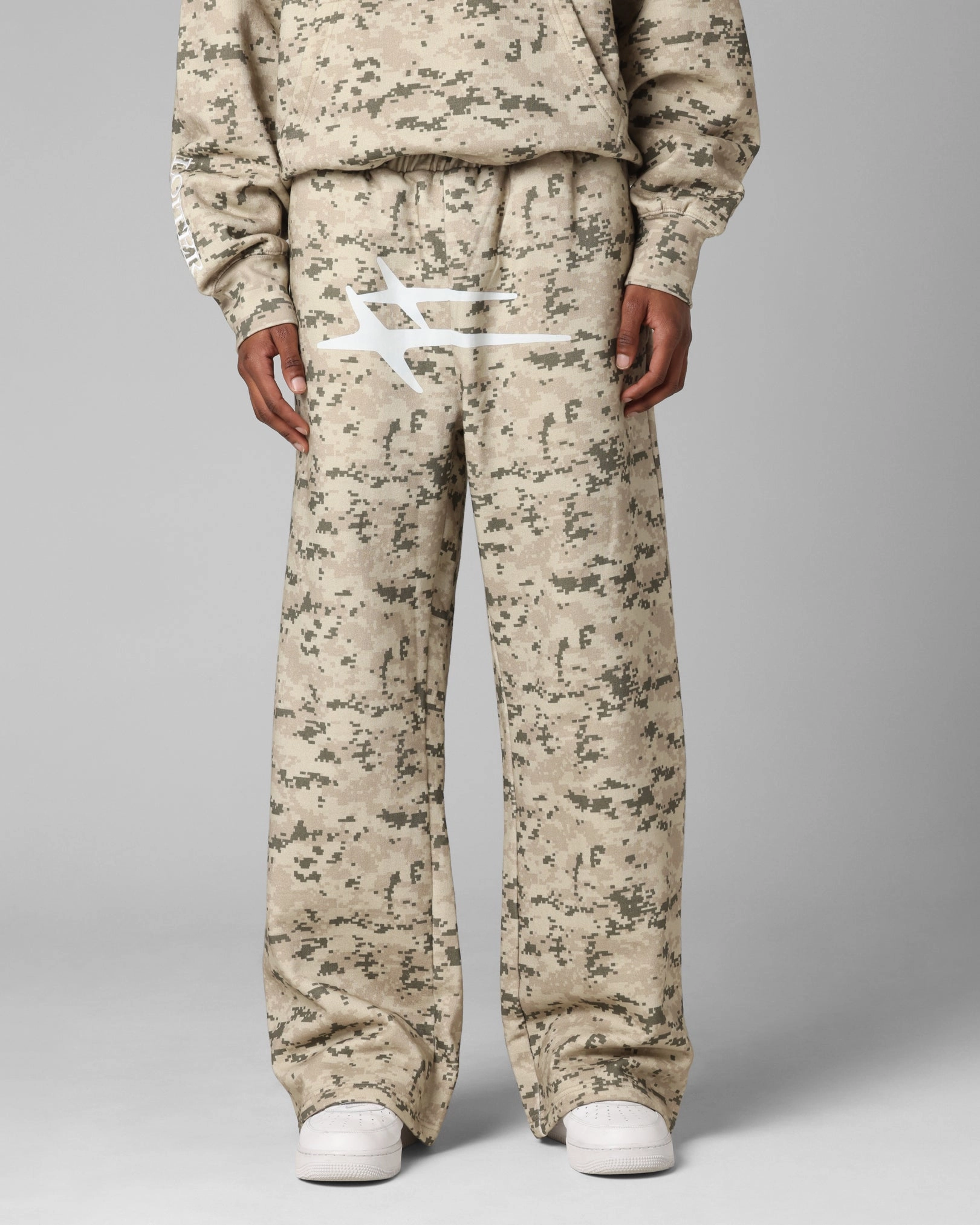 Loiter Hybrid Sweatpants Digi Camo Modern Relaxed Windproof coating
