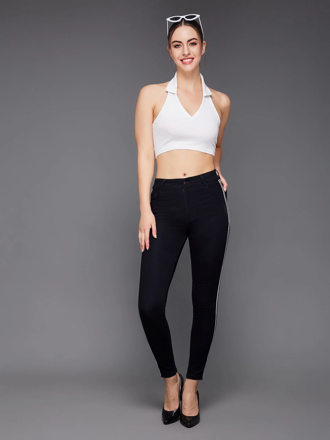 Parent Style Family Style Road Trip Bold Look Smart Casual Women's Black Slim-Fit Mid-Rise Stretchable Denim Jeans