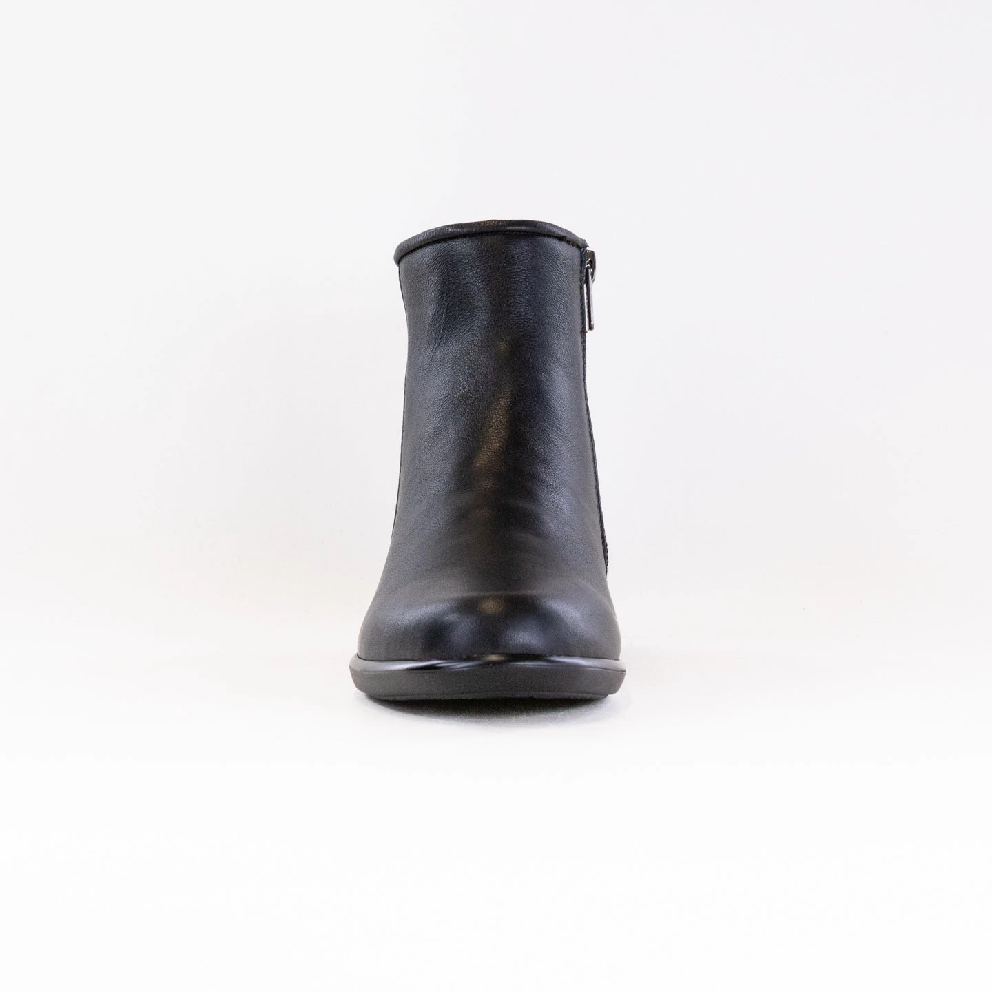 Art Soul Naot Norther (Women's) - Black Leather