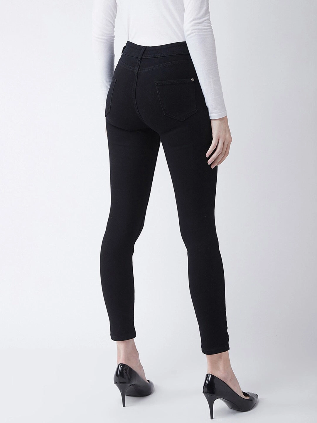 Rainy Day Chill Outfit Nature Lover 24/7 Comfort Black Slim-Fit High-Rise Cropped-Length Stretchable Denim Jeans