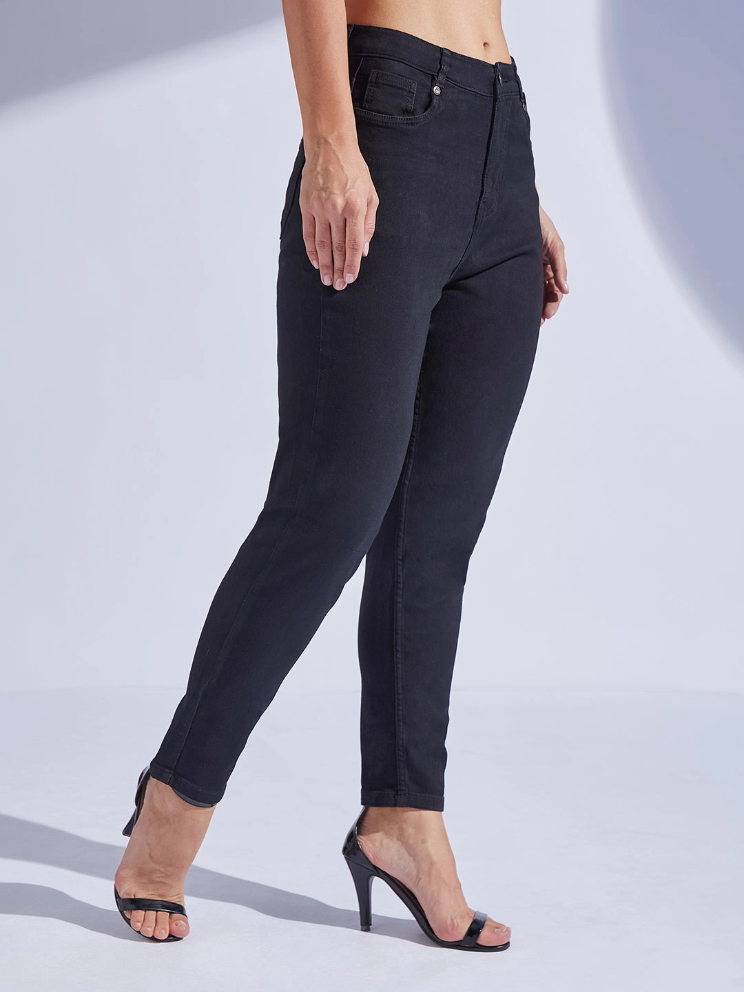 Women's Black High-Rise Regular-Length Stretchable Denim Mom'S Jeans Neutral Tones Fashion Piece