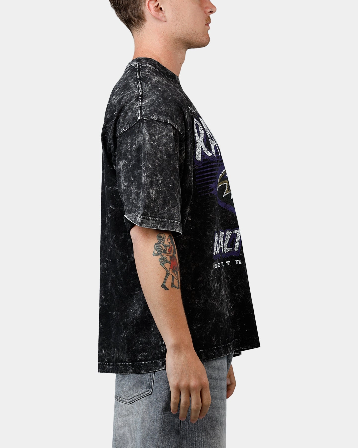 New Era Baltimore Ravens Essentials T-Shirt Washed Black Ergonomic Fit Design