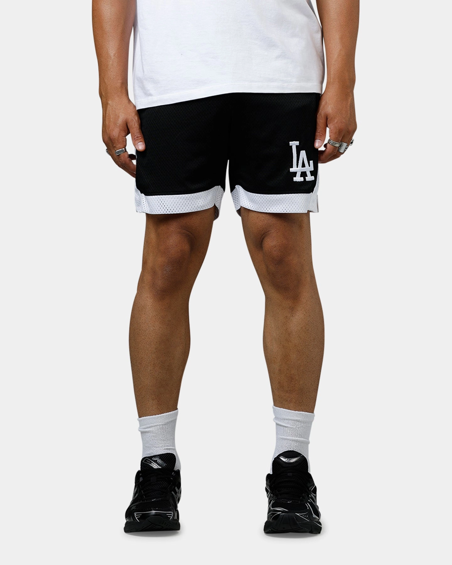 Travel Friendly New Era Los Angeles Dodgers Sport Class Shorts Black/White