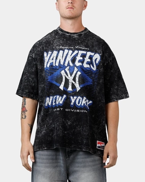 New Era New York Yankees Boxy Essentials T-Shirt Washed Black DualLayer Weave