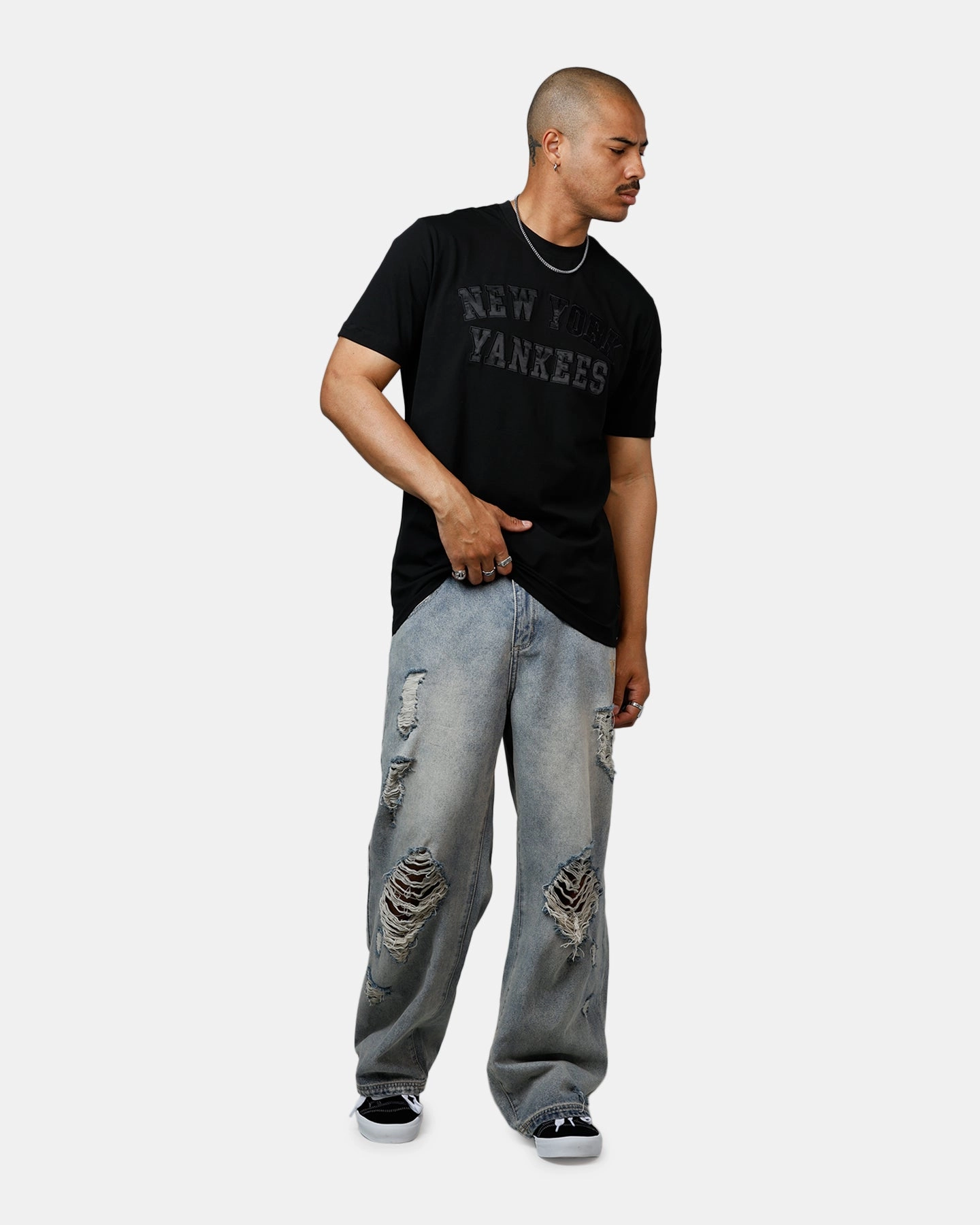 New Era New York Yankees Logo Select T-Shirt Black/Black EcoFriendlyBlend