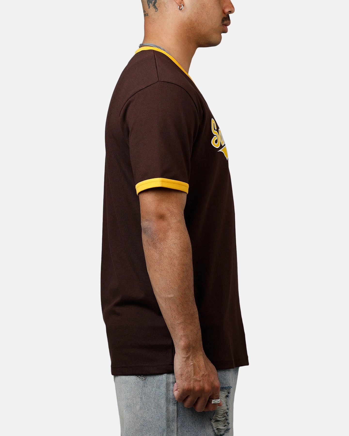 Convertible Collar Weighted Hem Design New Era San Diego Padres Throwback V-Neck T-Shirt Brown