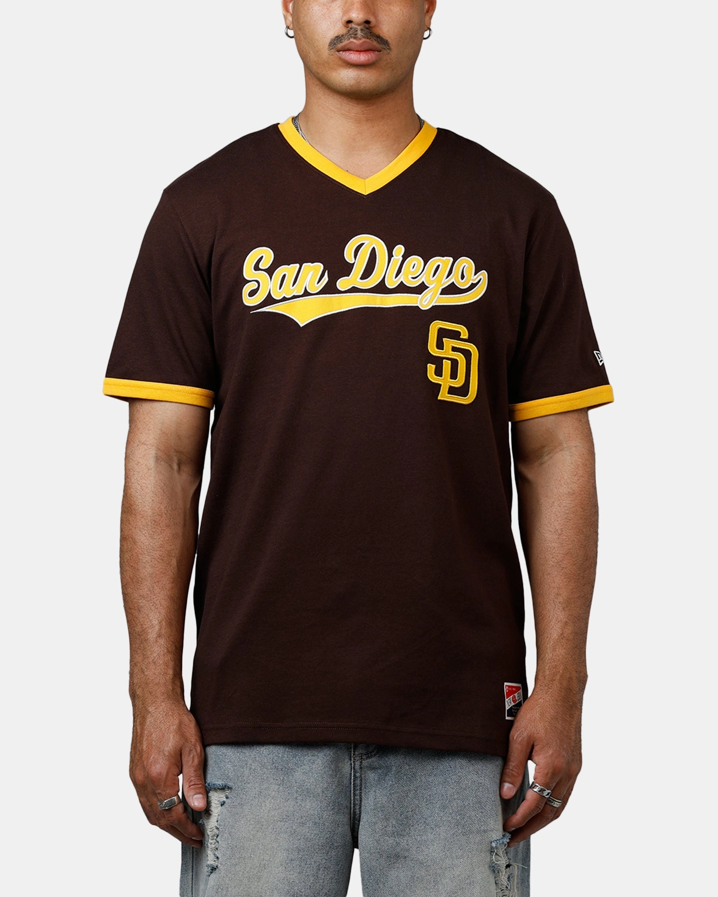 Multi Panel Construction BlendMaterials New Era San Diego Padres Throwback V-Neck T-Shirt Brown