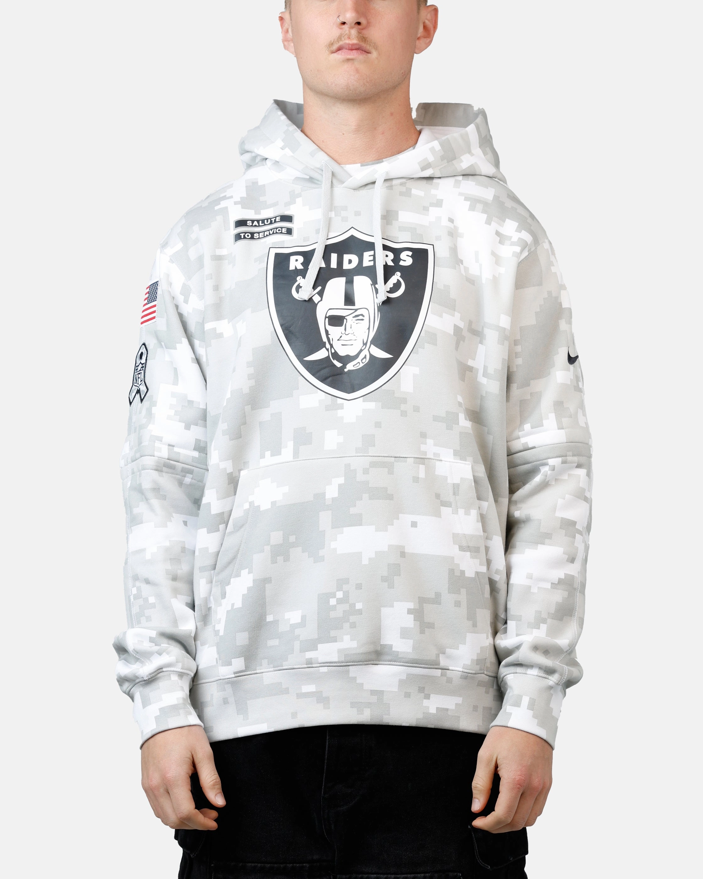 Nike Las Vegas Raiders Salute to Service Hoodie Camouflage Microfiber texture Layered Hem Reinforcement